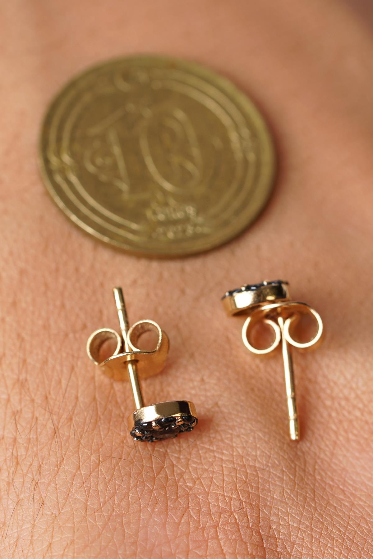 14K Gold Daisy Earrings with Black Onyx