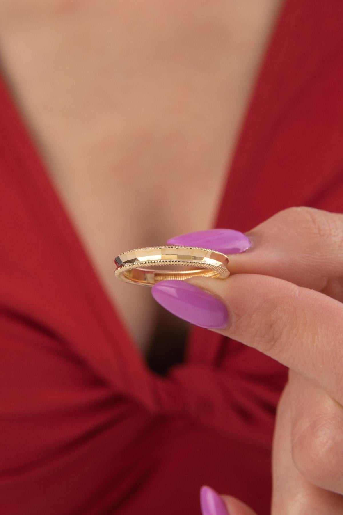 14K Gold Dazzling Ring