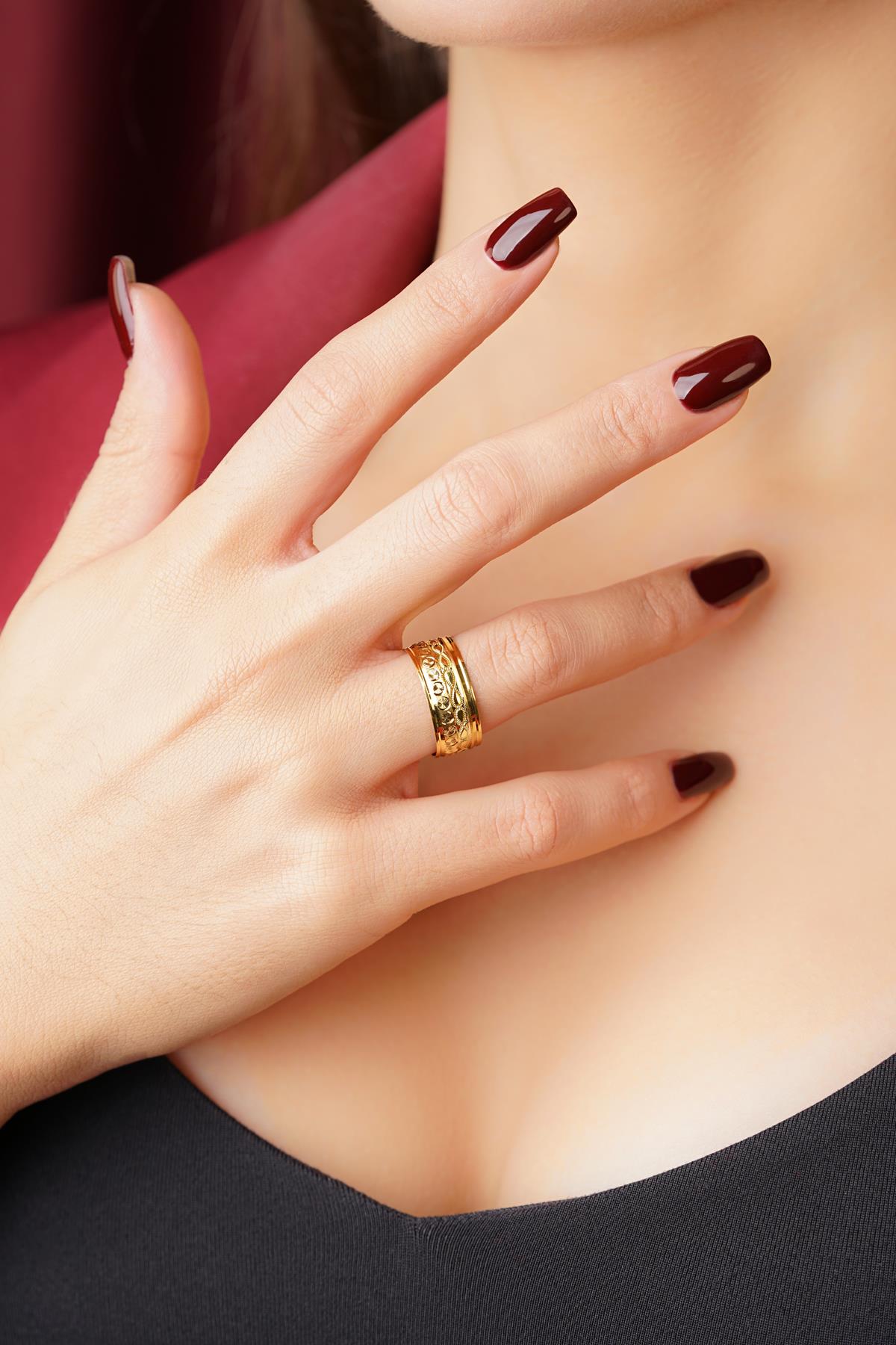 14K Gold Destino Wedding Band