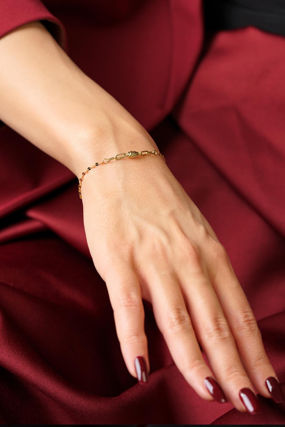 14K Solid Gold Diamond-Cut Almond Mirror Bracelet