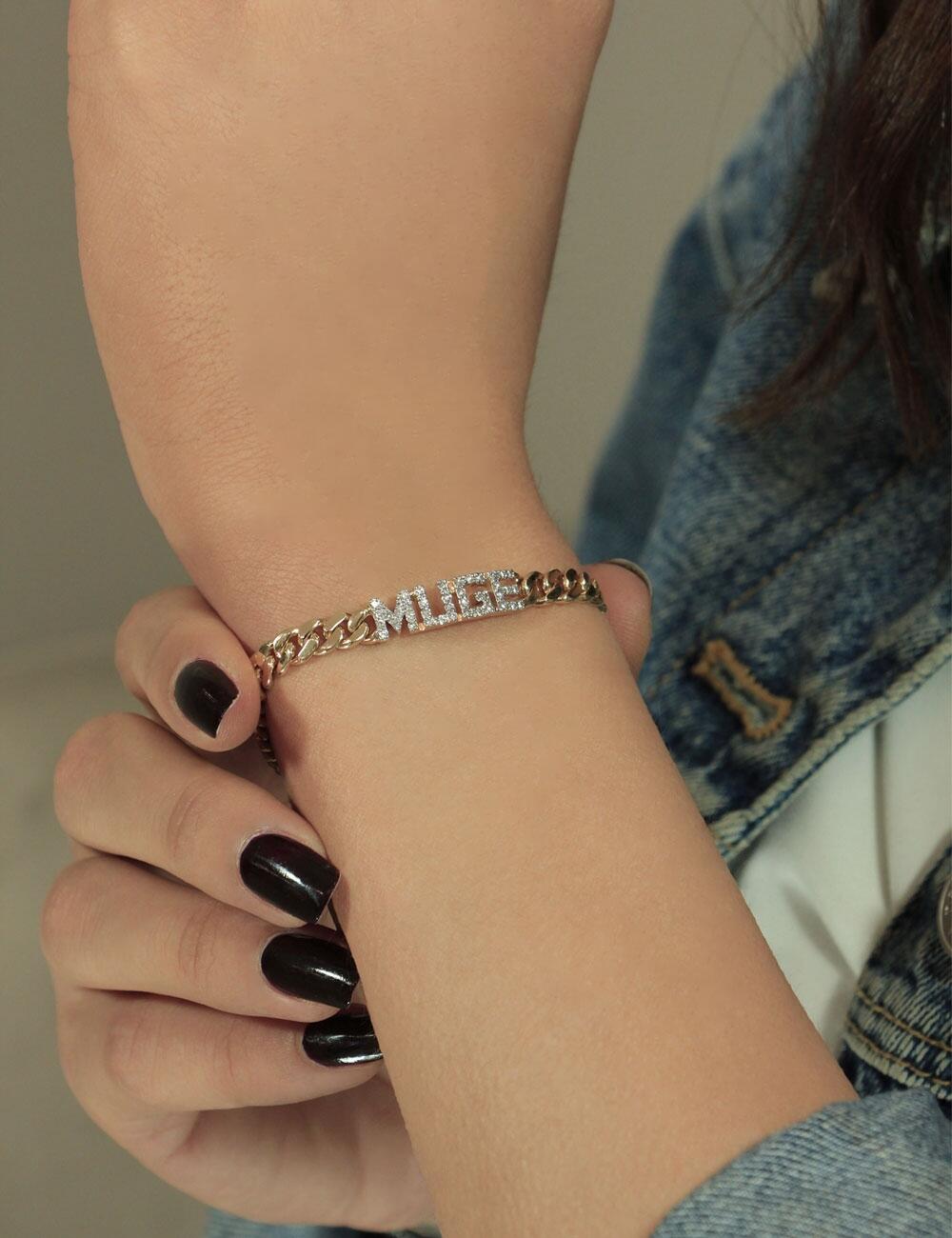 14K Gold Diamond  Personalized Name Bracelet