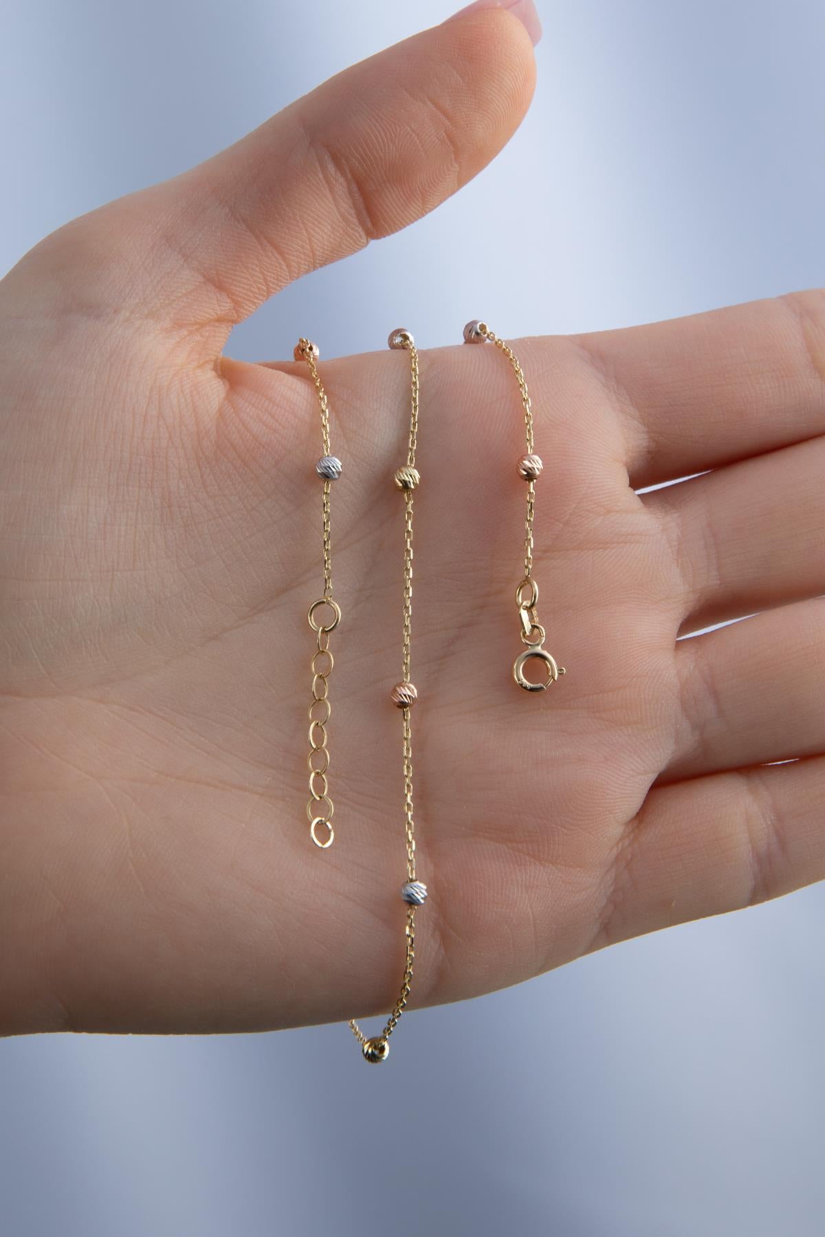 14K Gold Dorica Ball Necklace