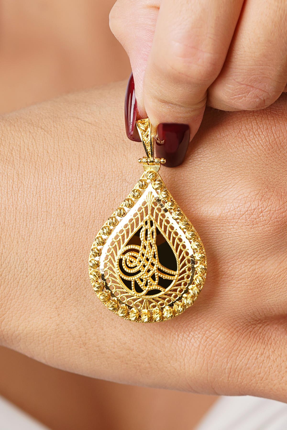 14K Gold Dorica Tugra Charm