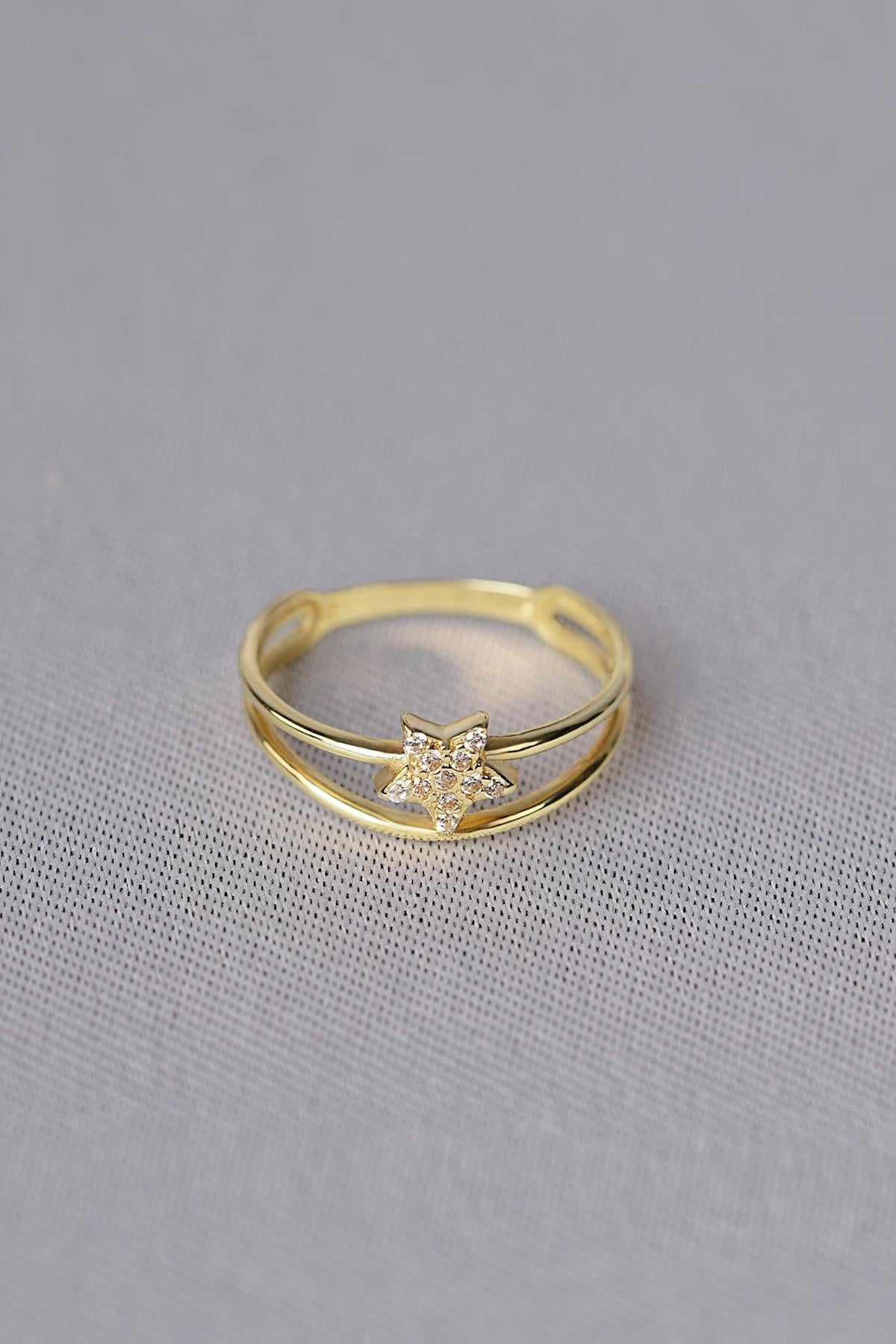 14K Gold Double Band Star Ring