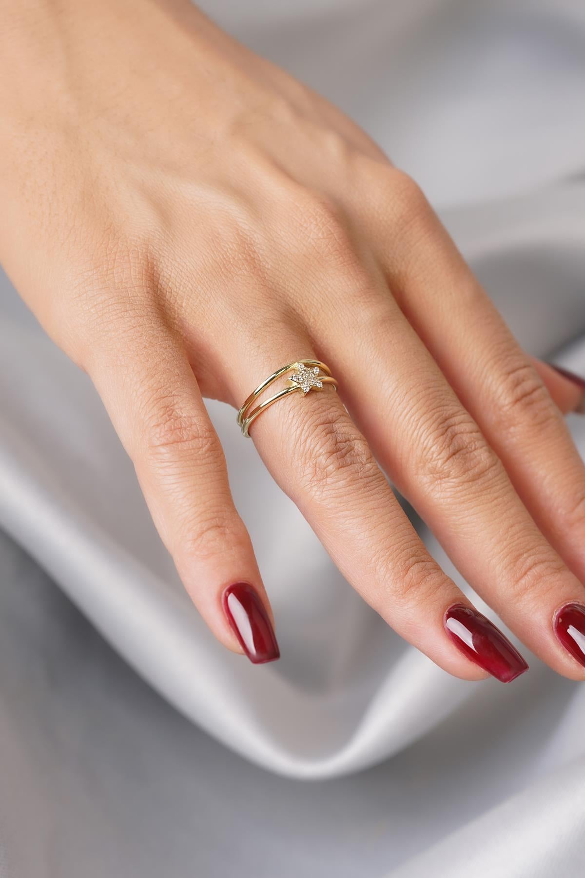 14K Gold Double Band Star Ring