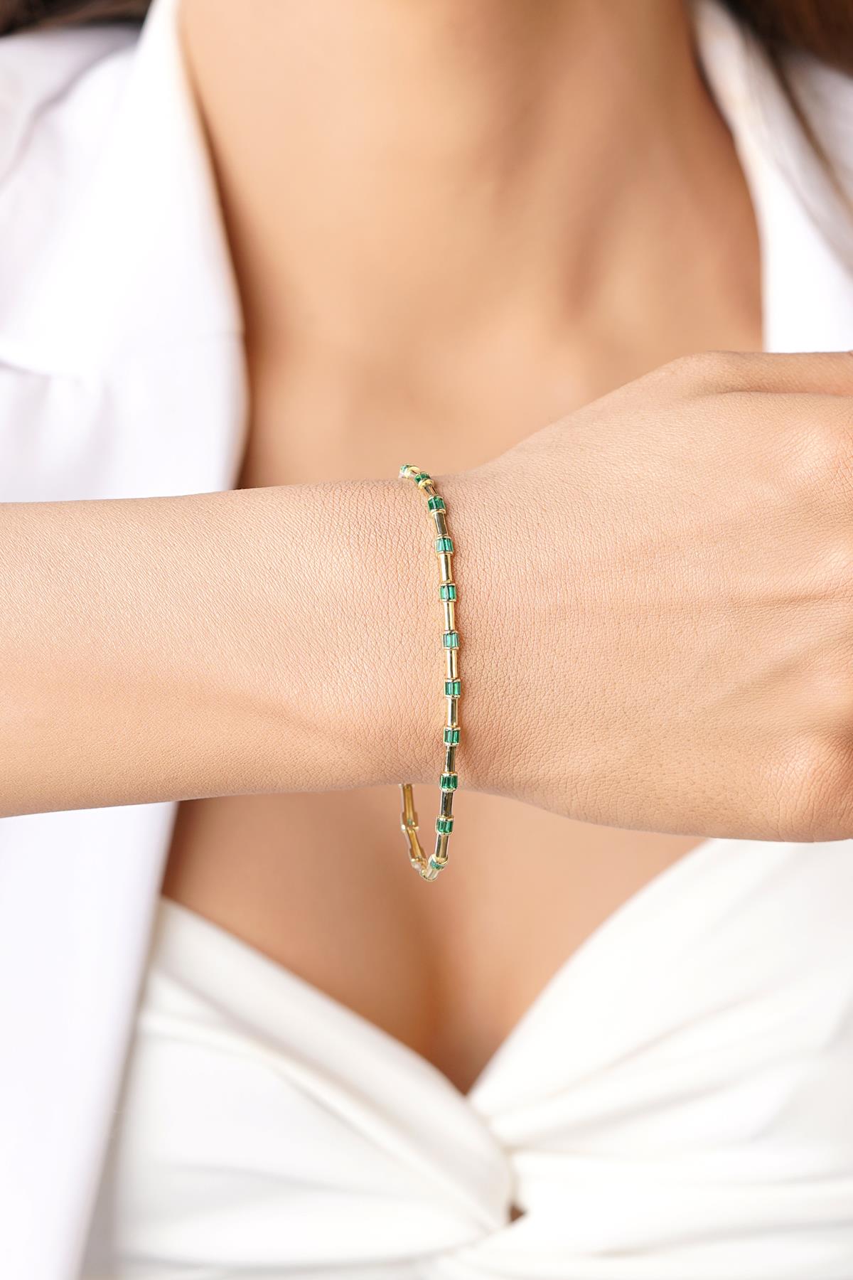 14K Gold Emerald Gemstone Modern Bracelet