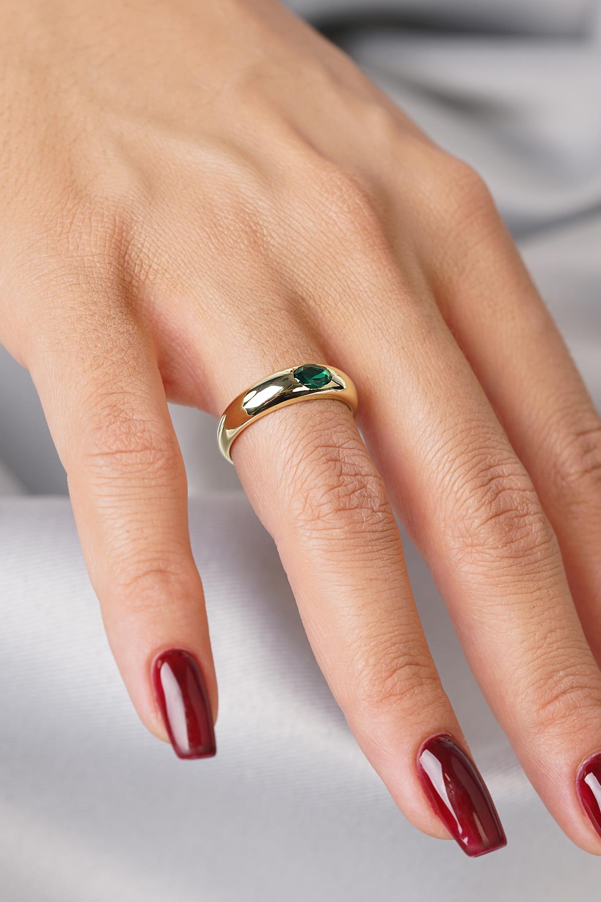 14K Gold Emerald Gemstone Ring