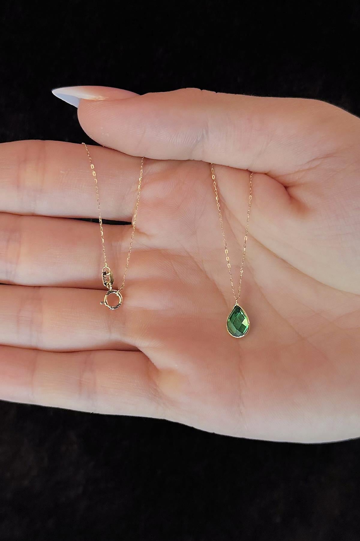 14K Gold Emerald Stone Drop Shape Necklace