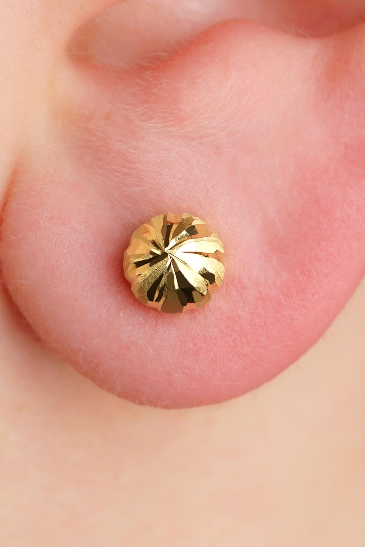 14K Gold Engraved Ball Men’s Earring