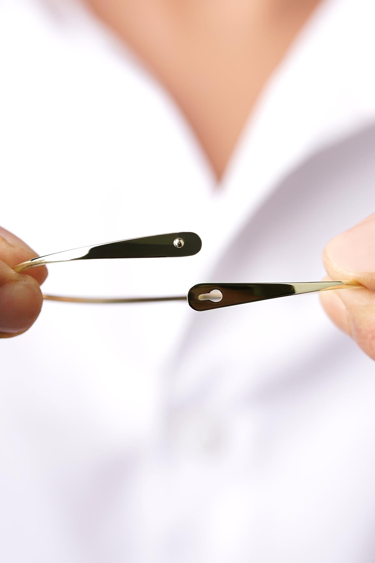 14K Gold Espina Bangle