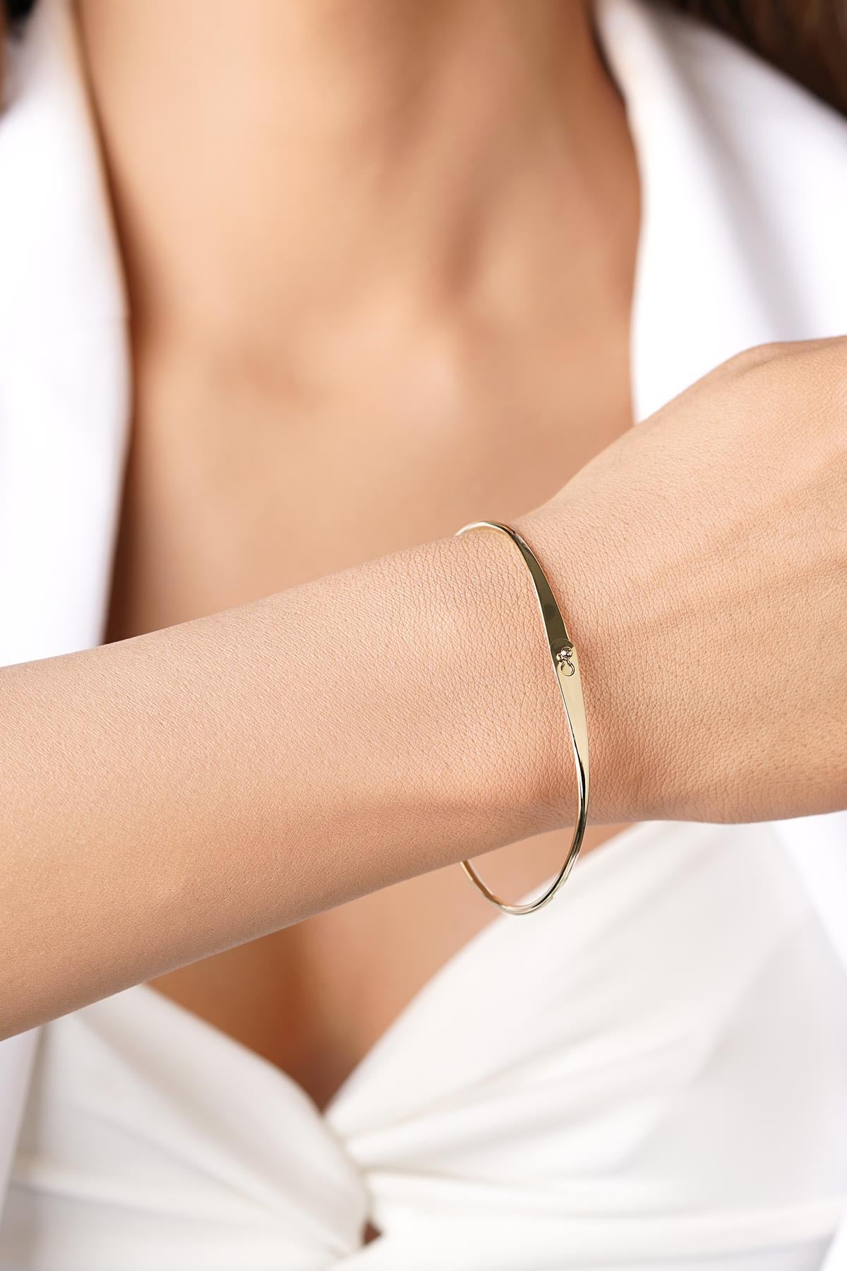 14K Gold Espina Bangle
