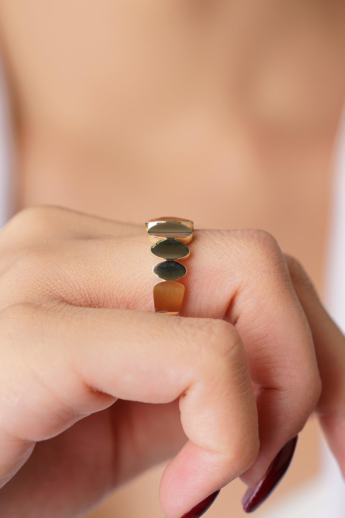 14K Gold Eva Minimalist Band Ring