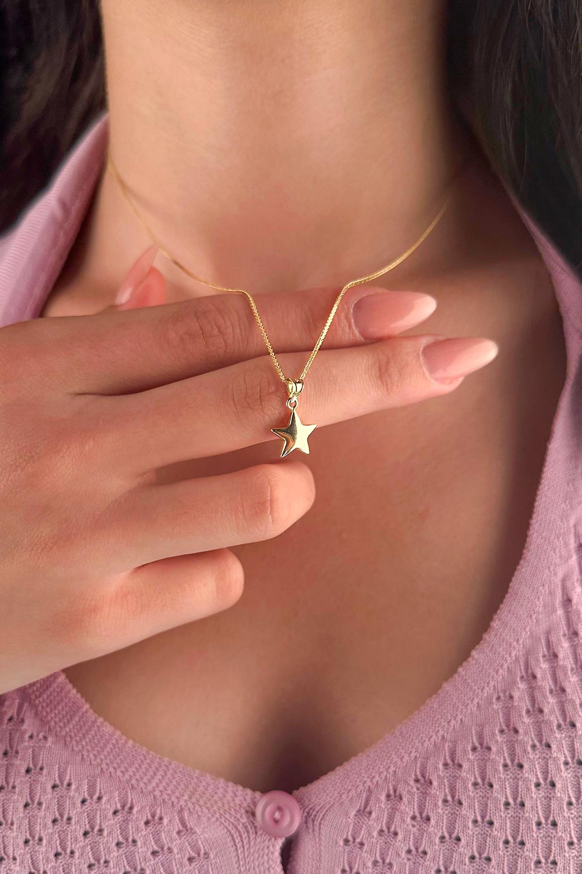 14K Gold Fine Foxtail Puffy Star Necklace