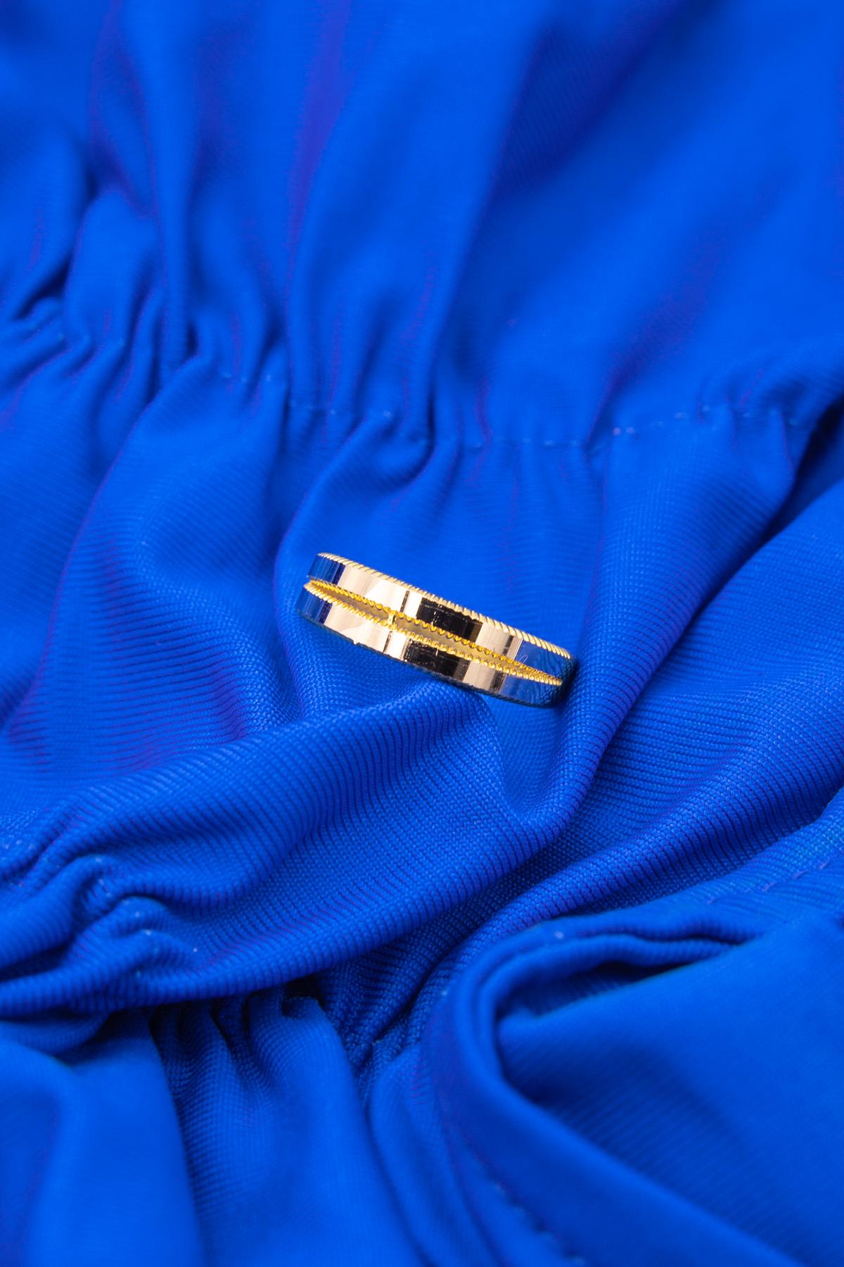 14K Gold Gleaming Double Spiral Ring