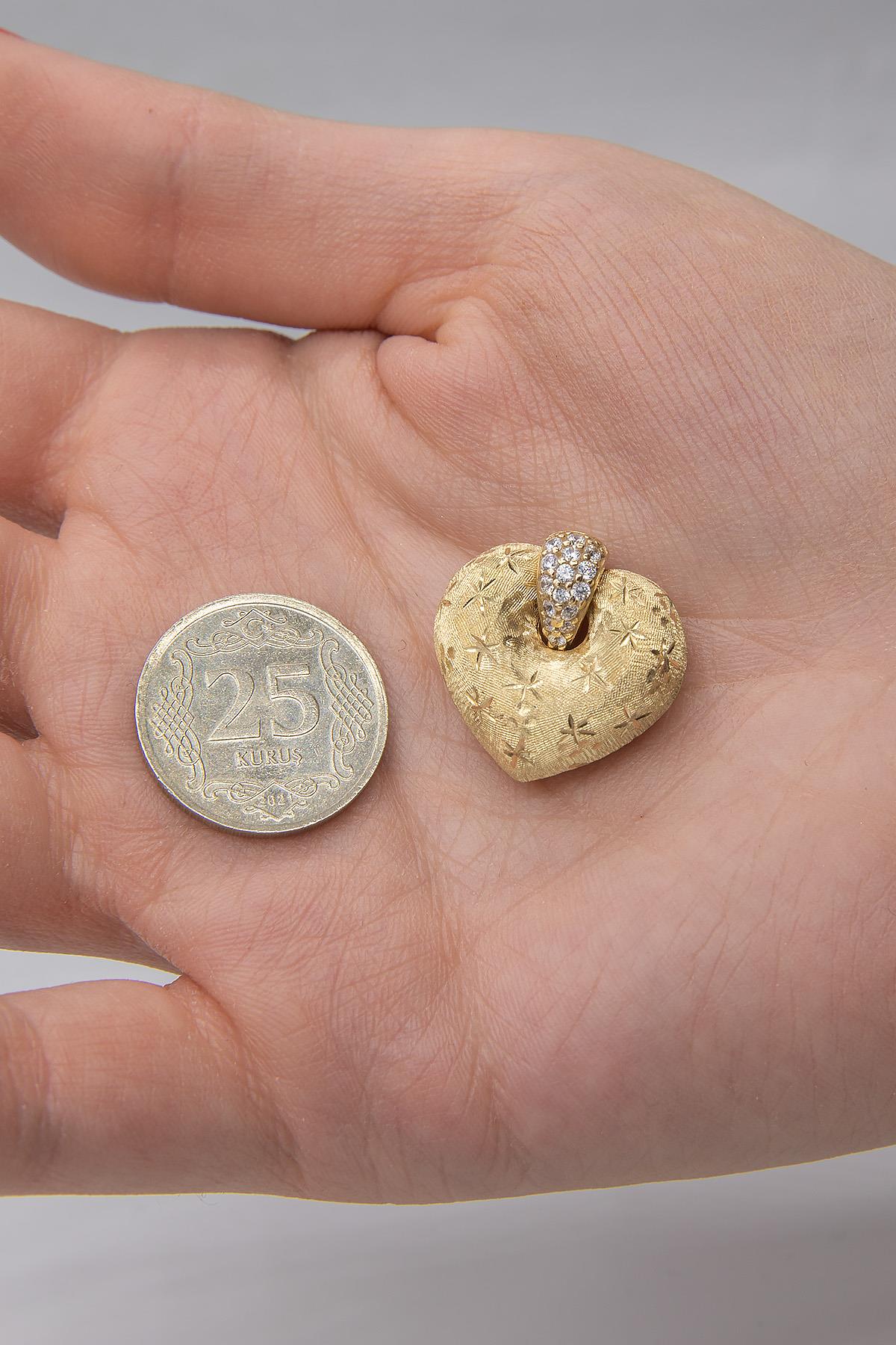 14K Gold Glowing Heart Pendant