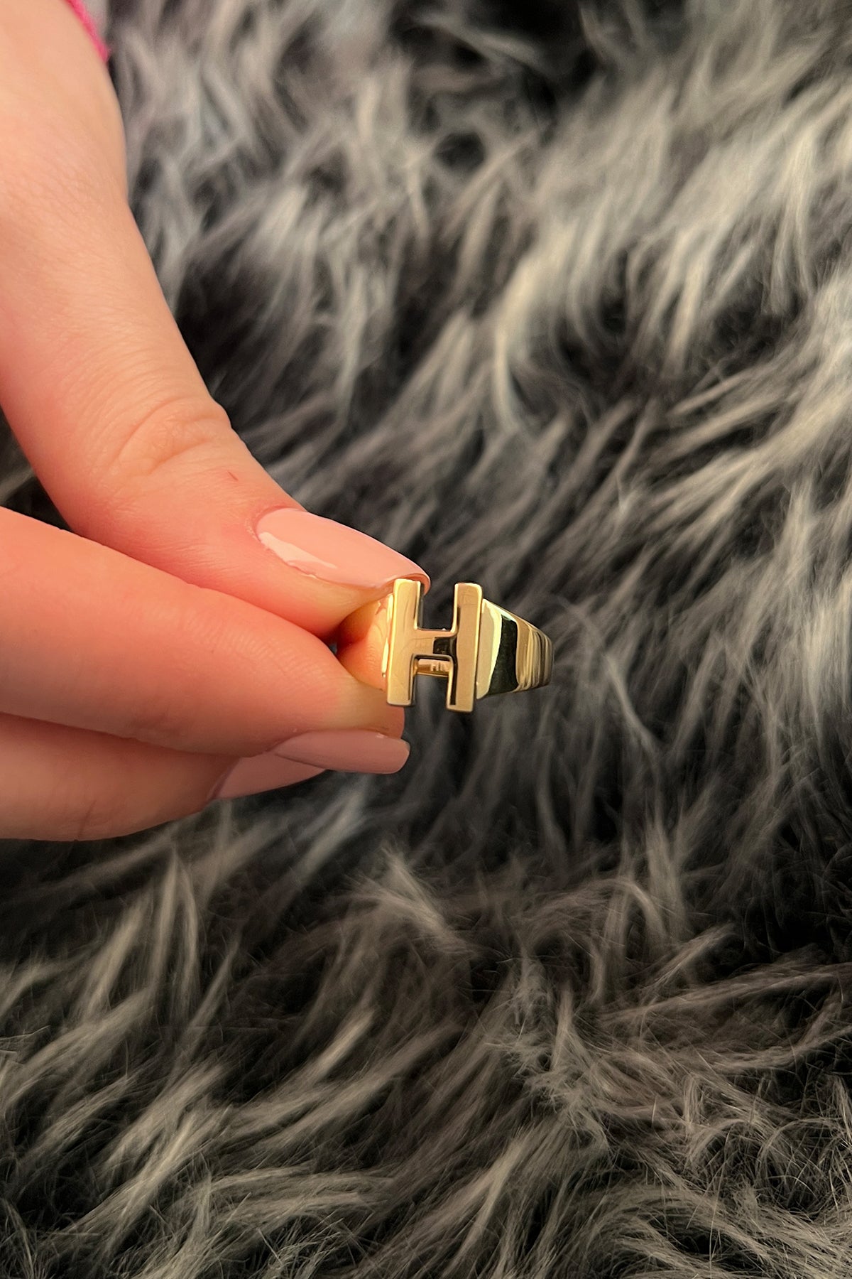 14k Gold H Initial Ring