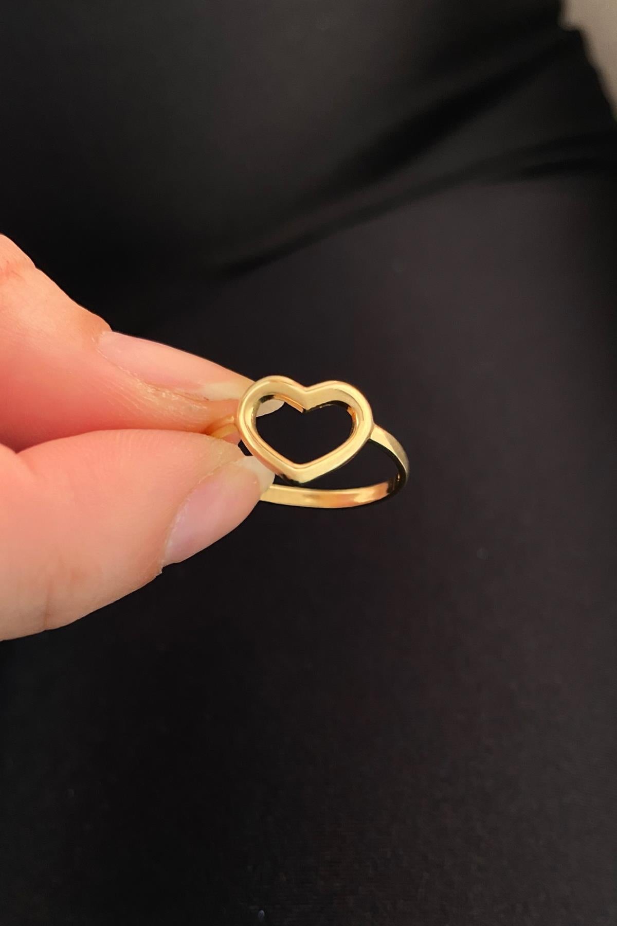 14K Gold Heart Shaped Ring