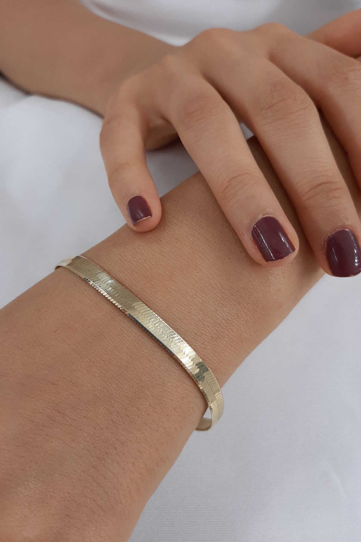 14K Gold Herringbone Bracelet 0.196 inch