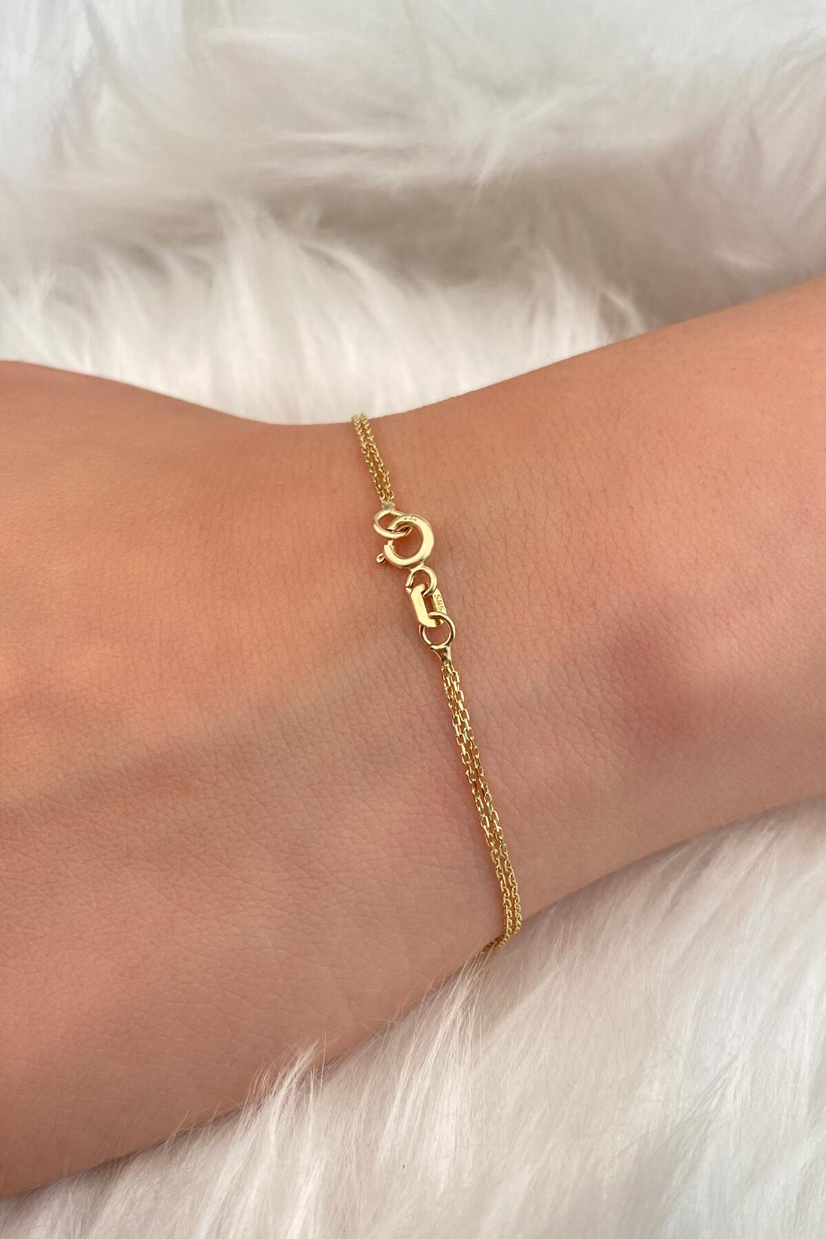 14K Gold İnfinitiy Shape Bracelet With Stone