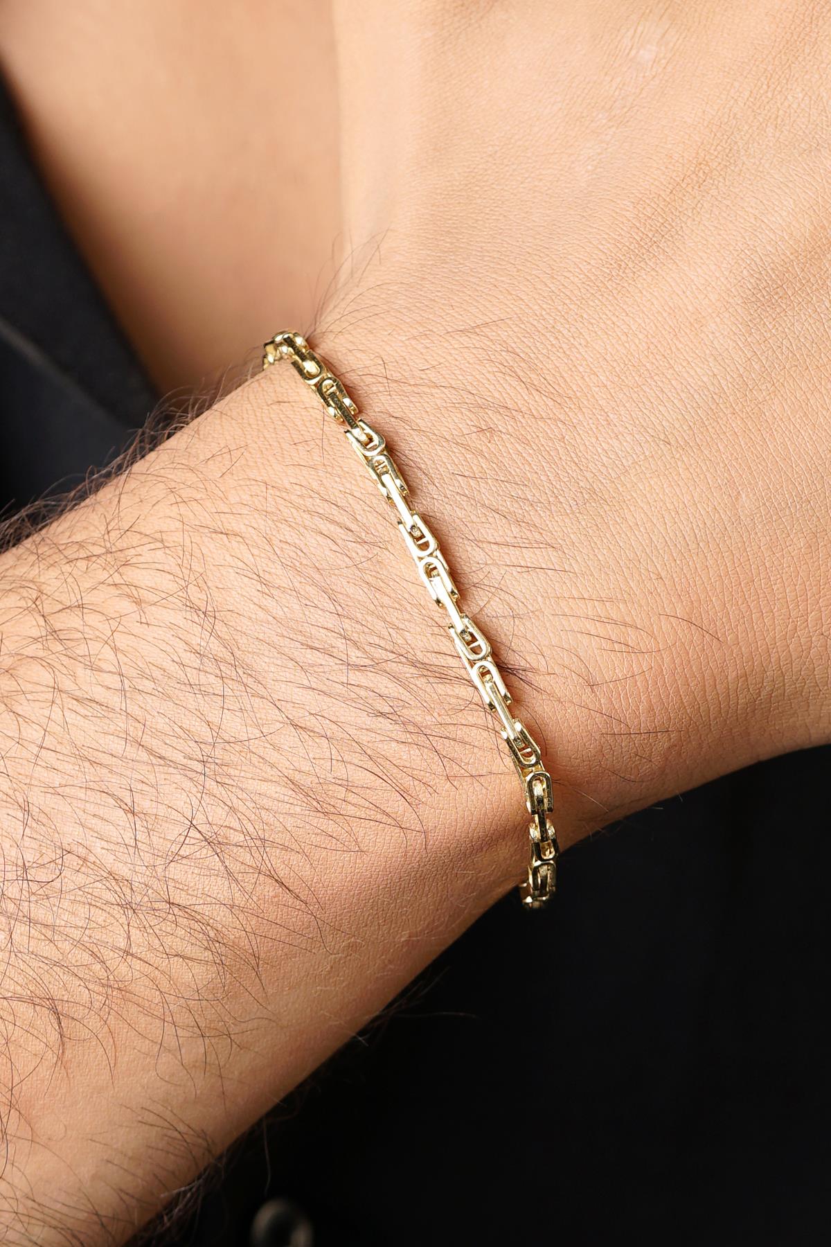 14K Gold King Link Statement Bracelet