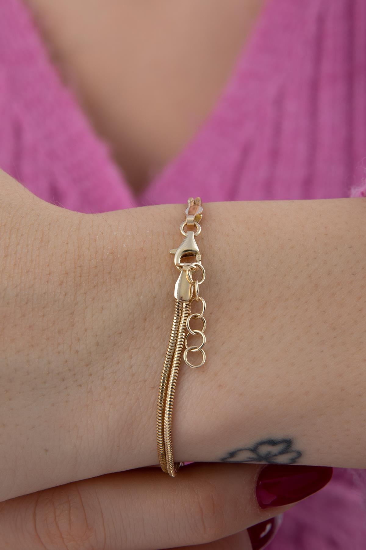 14K Gold Knot Bracelet