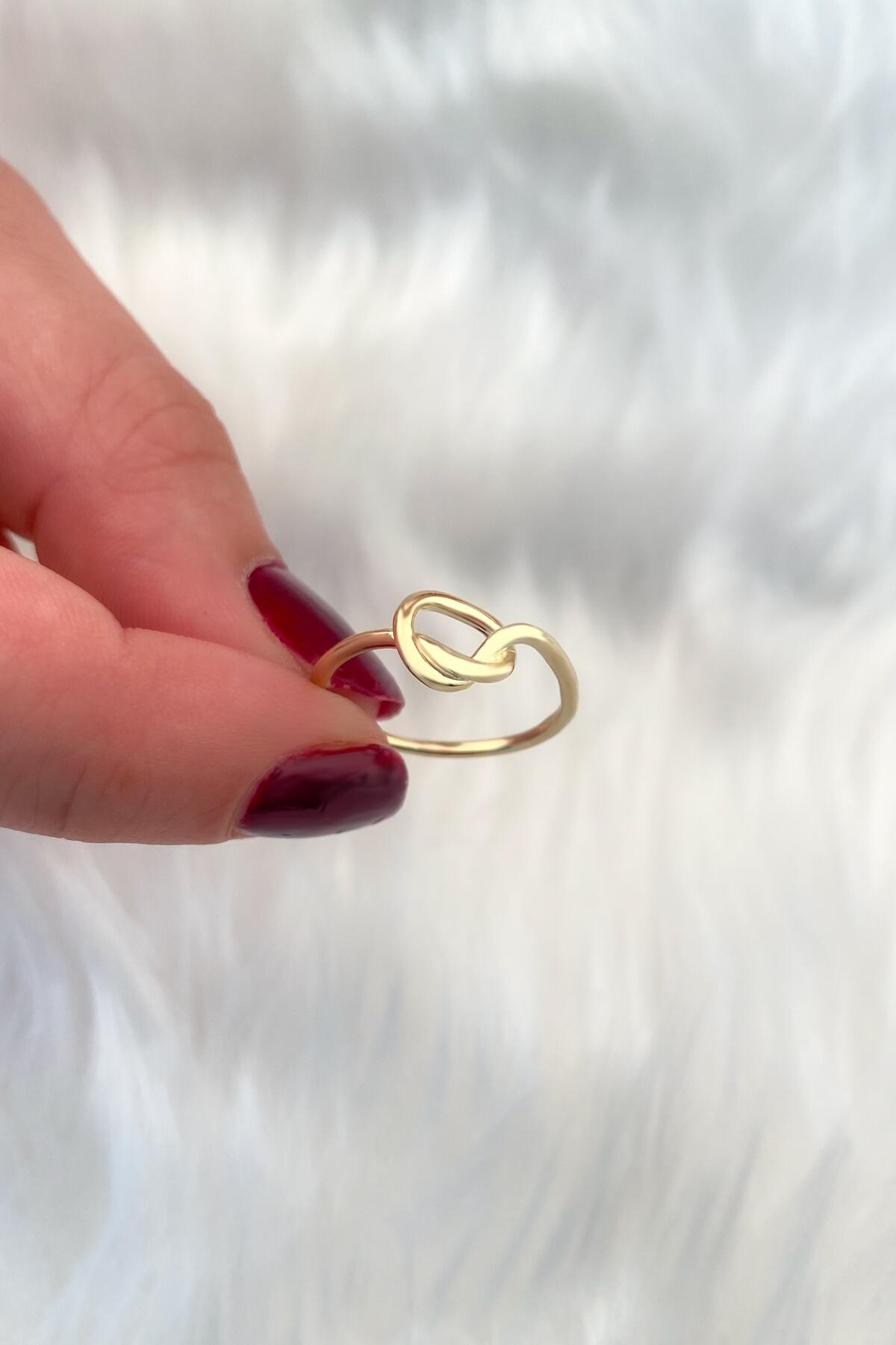 14K Gold Knot Ring