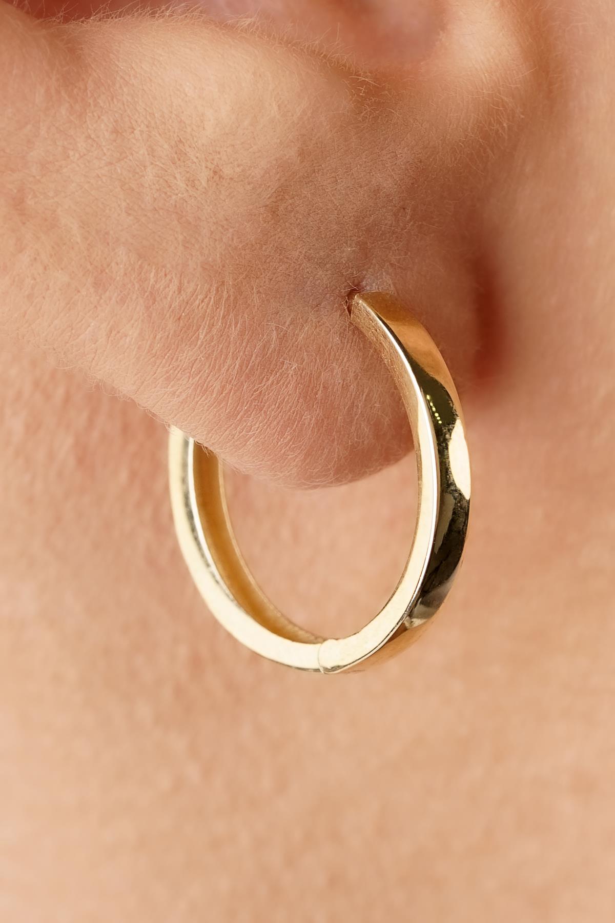 14K Gold Large High-Polish Hoop Earrings