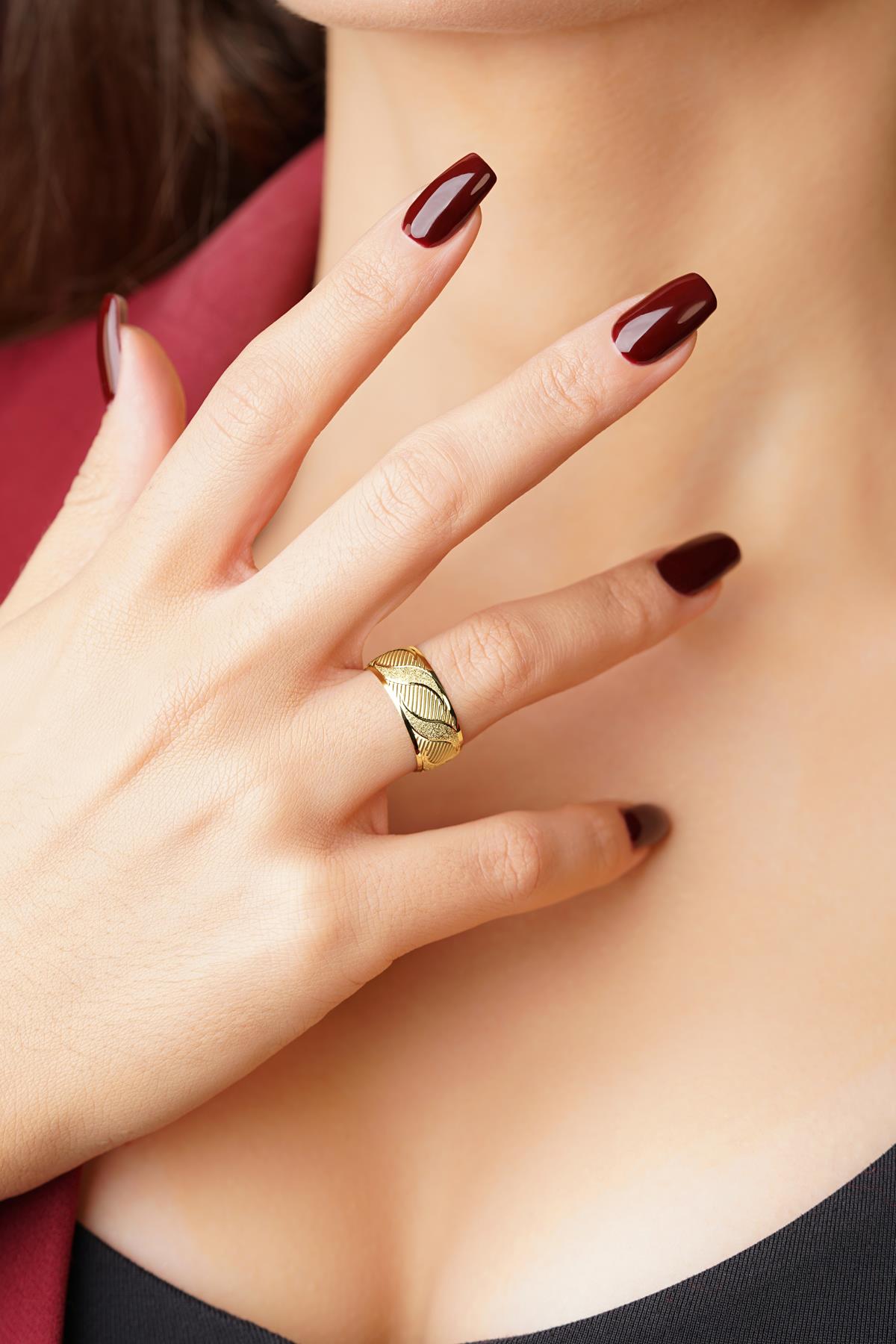 14K Gold Lumen Wedding Band