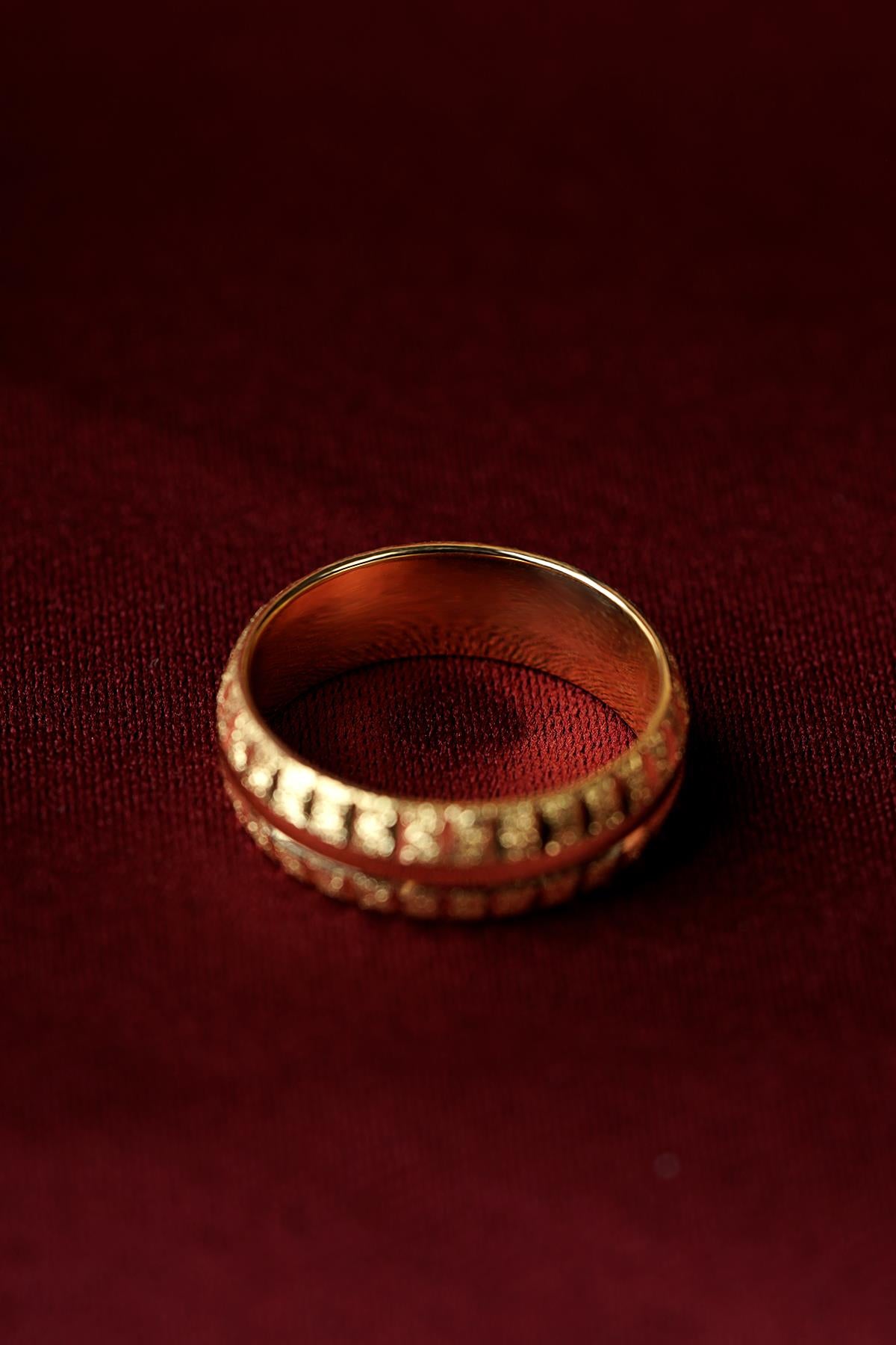 14K Gold Marzipan Wedding Band