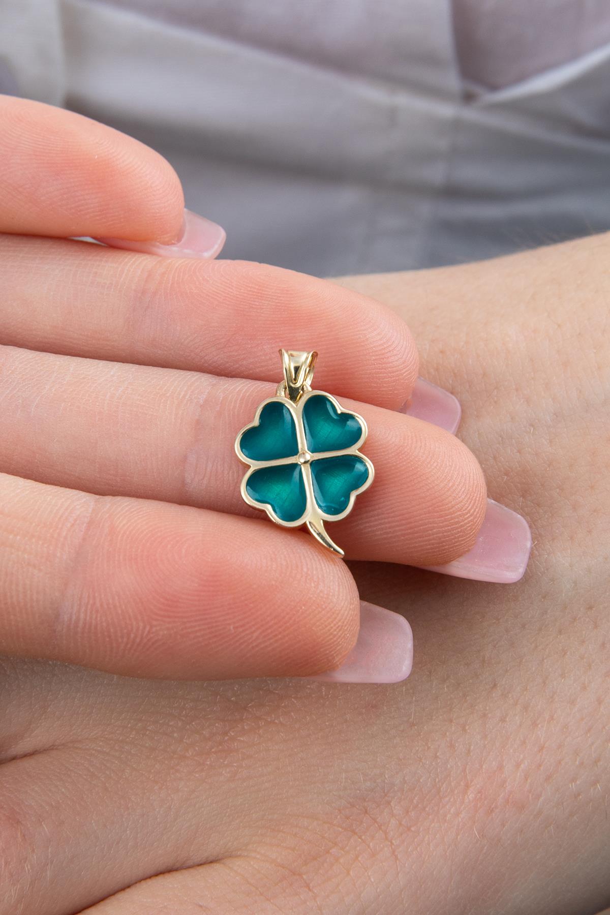 14K Gold Medium Green Enamel Four Leaf Clover Charm