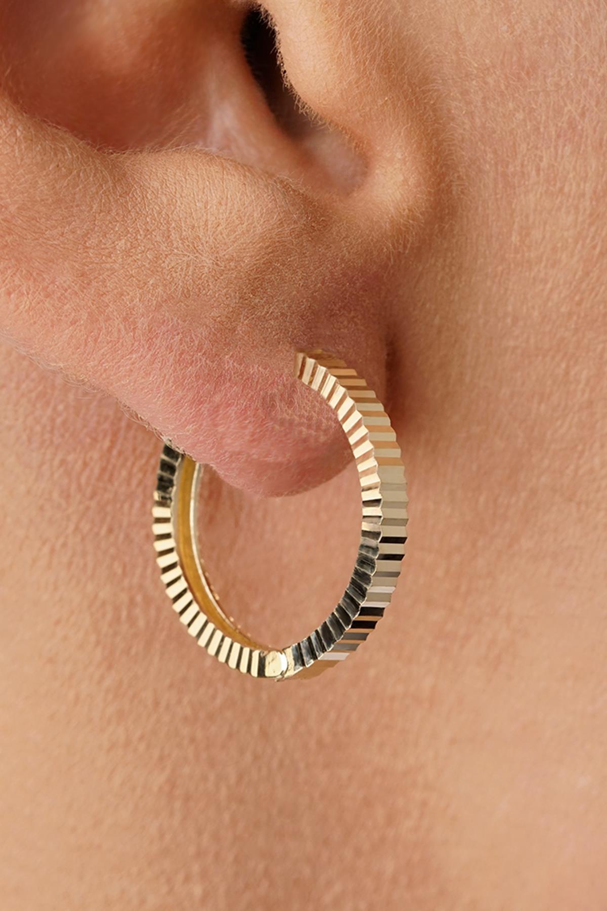 14K Gold Medium Sparkle Hoop Earrings