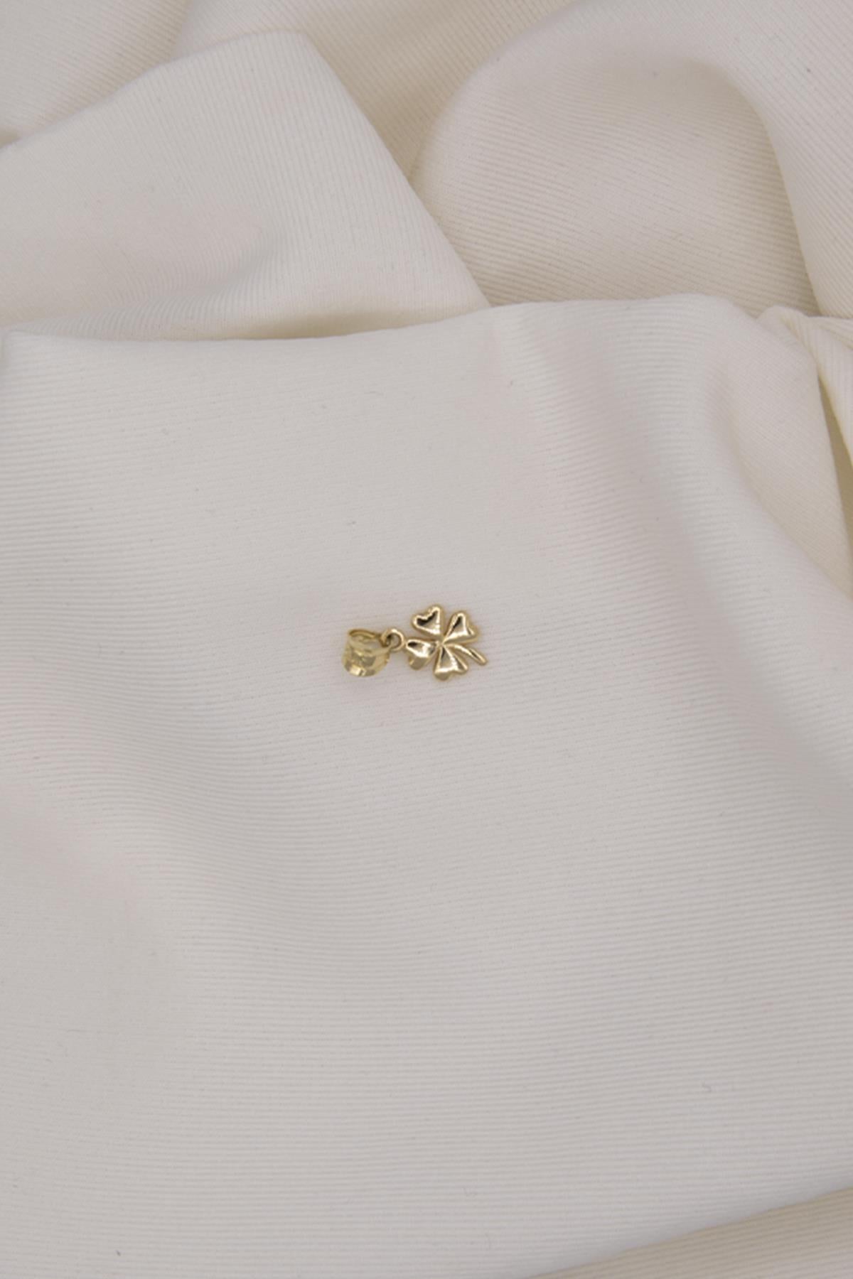 14K Gold Mini Clover Pendant