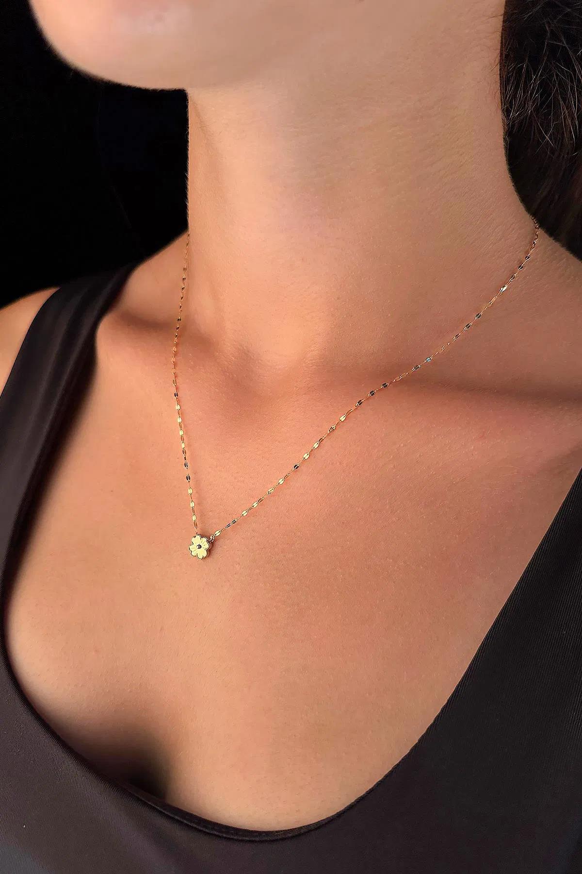 14K Gold Mirror Chain Sunburst Clover Necklace