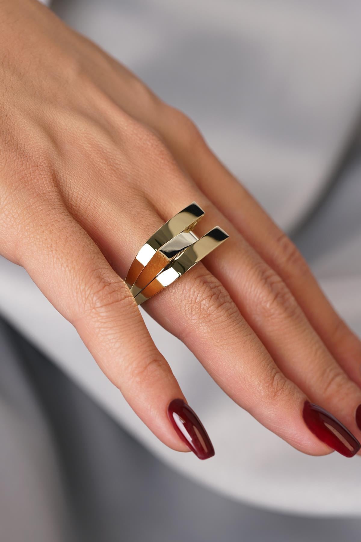 14K Gold Modern Asymmetrical Band