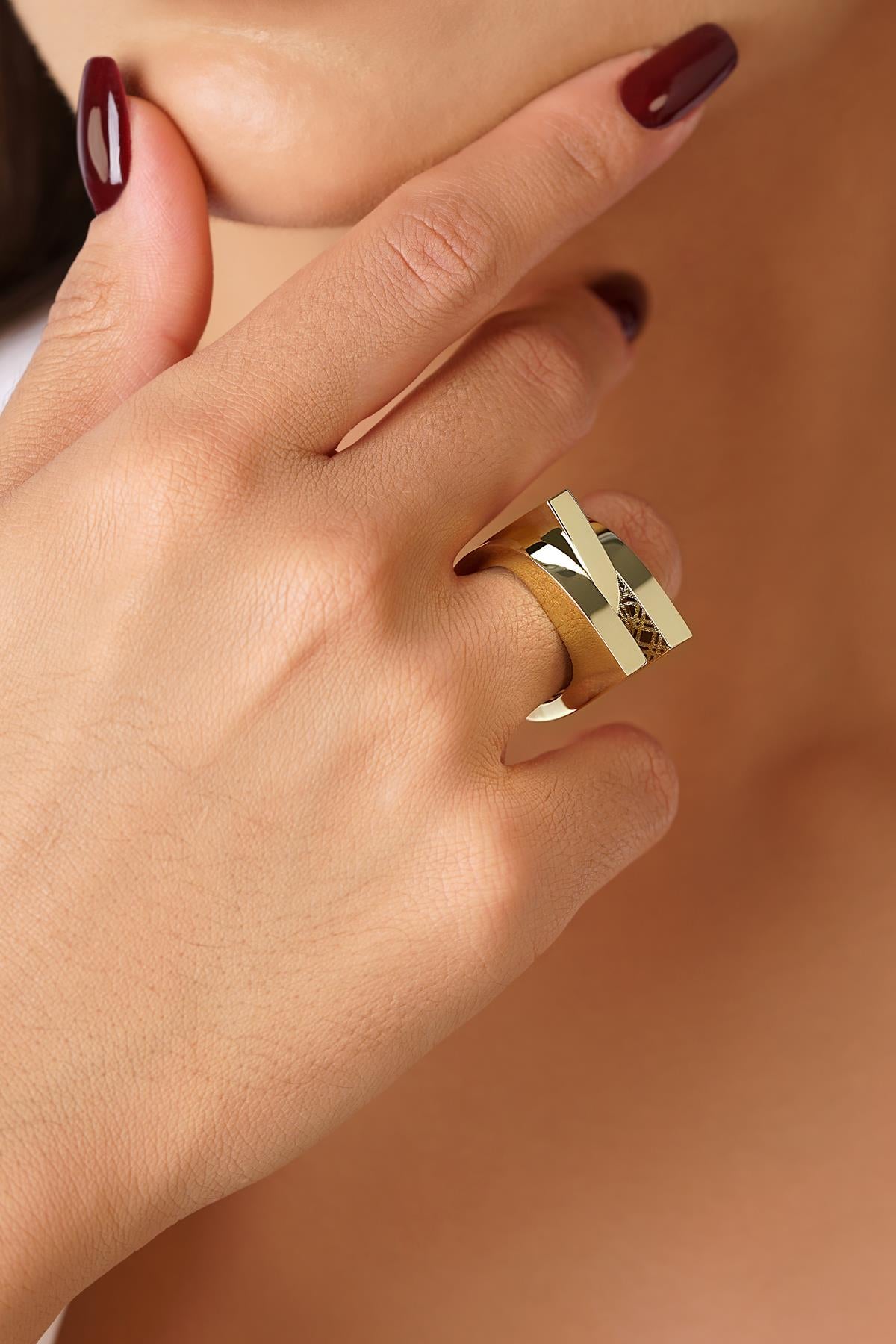 14K Gold Modern Asymmetrical Band