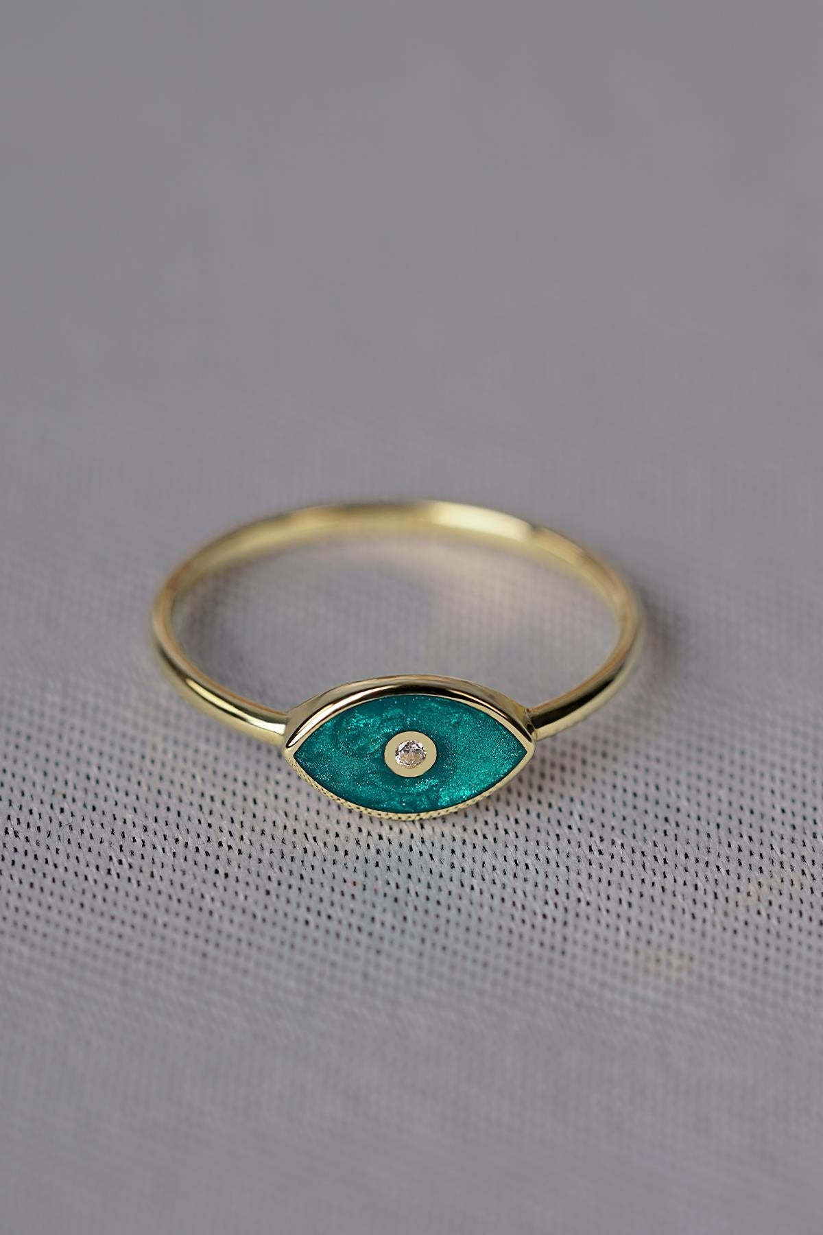 14K Gold Mother of Pearl Statement Ring