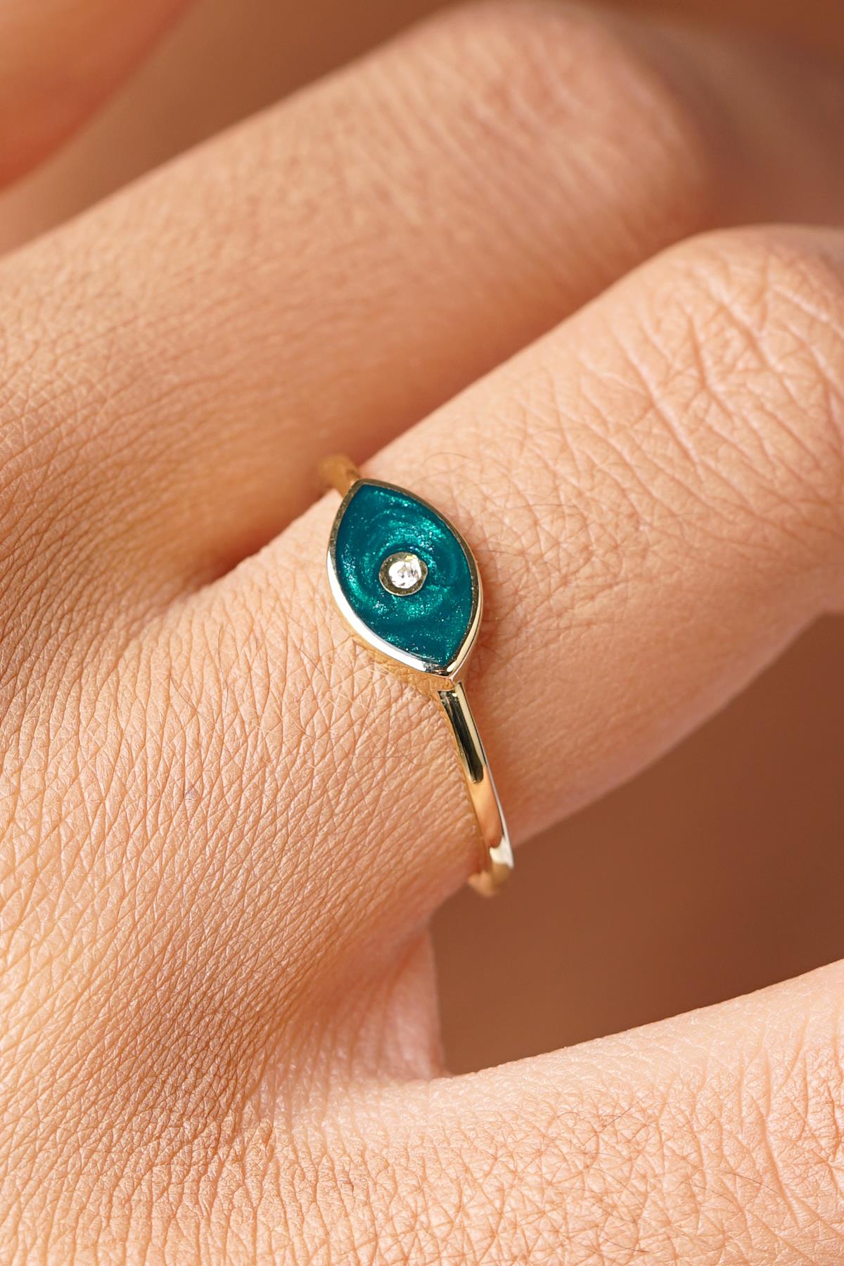 14K Gold Mother of Pearl Statement Ring