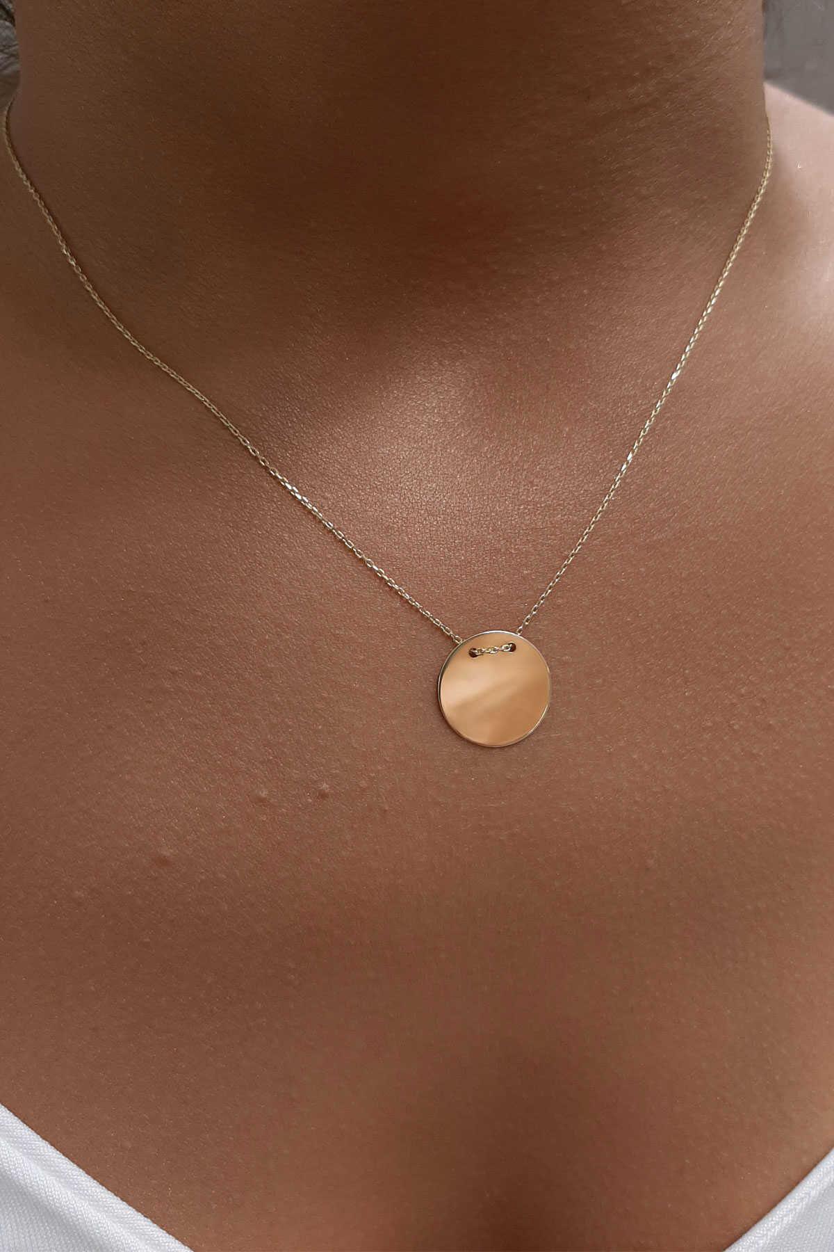 14K Gold Oval Plate Necklace