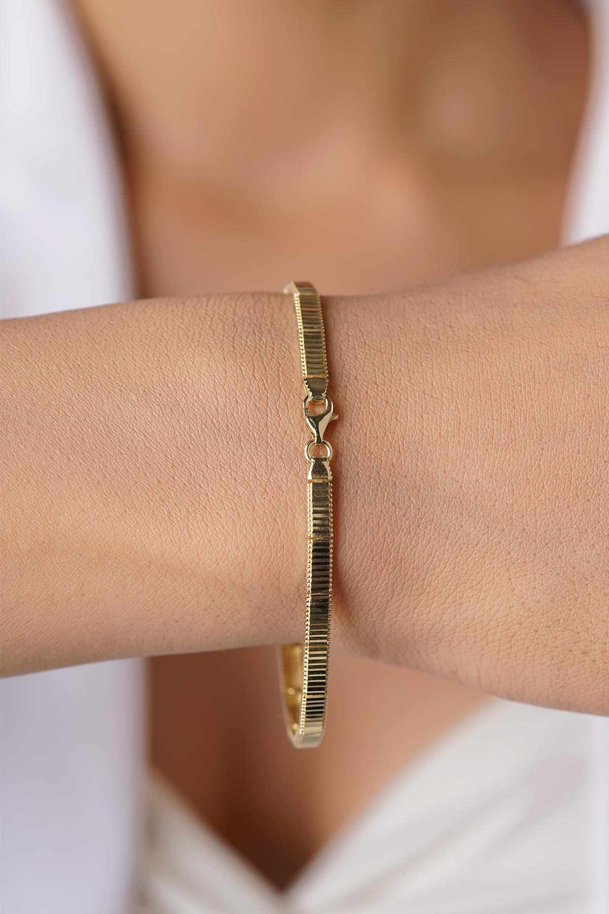 14K Solid Gold Patterned Ajda Bracelet