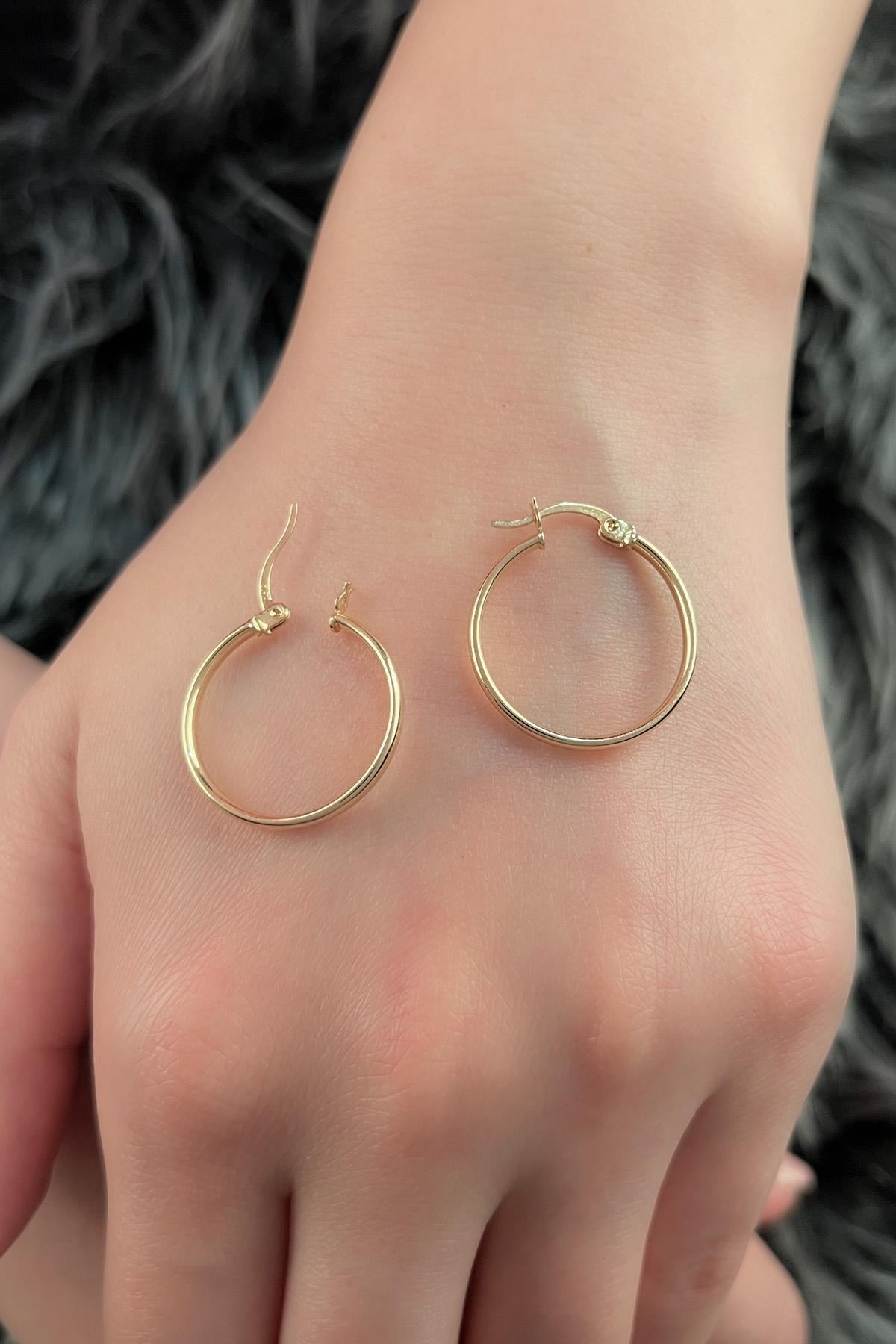 14K Gold Plain Tube Hoop Earrings