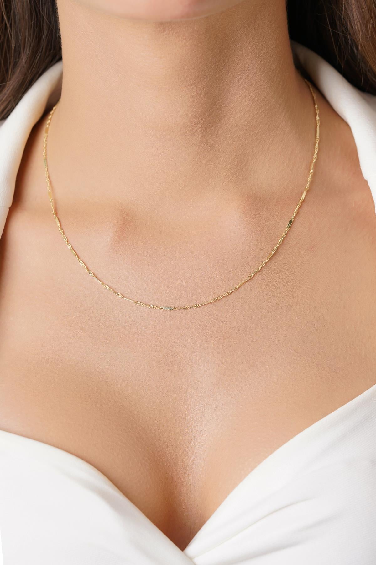 14K Gold Plate Detail Singapore Chain Necklace