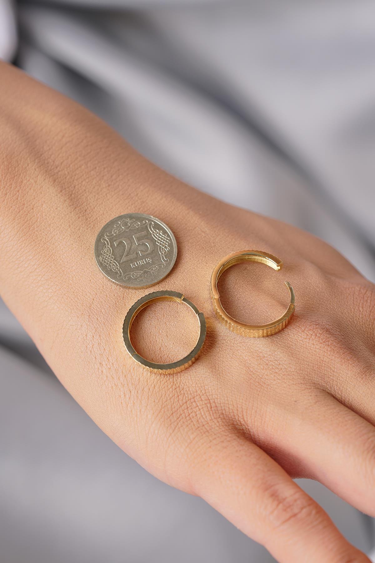 14K Gold Polished Large Hoop Earrings