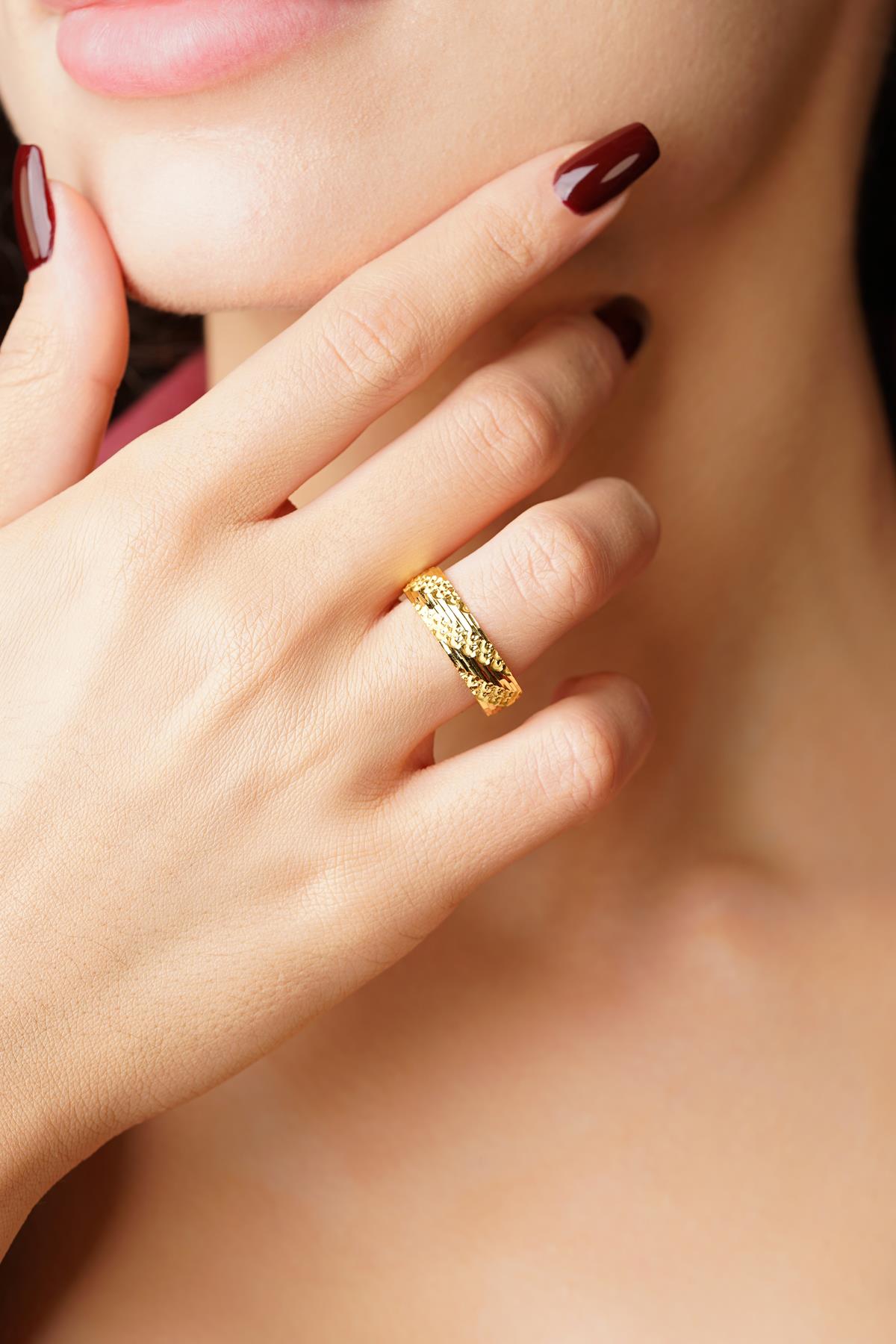 14K Gold Promessa Wedding Band
