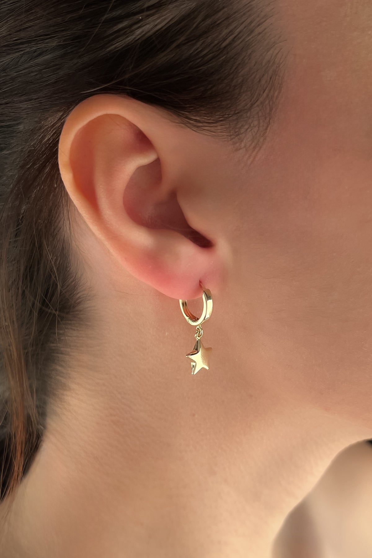 14K Gold Puffy Star Dangle Huggie Earrings