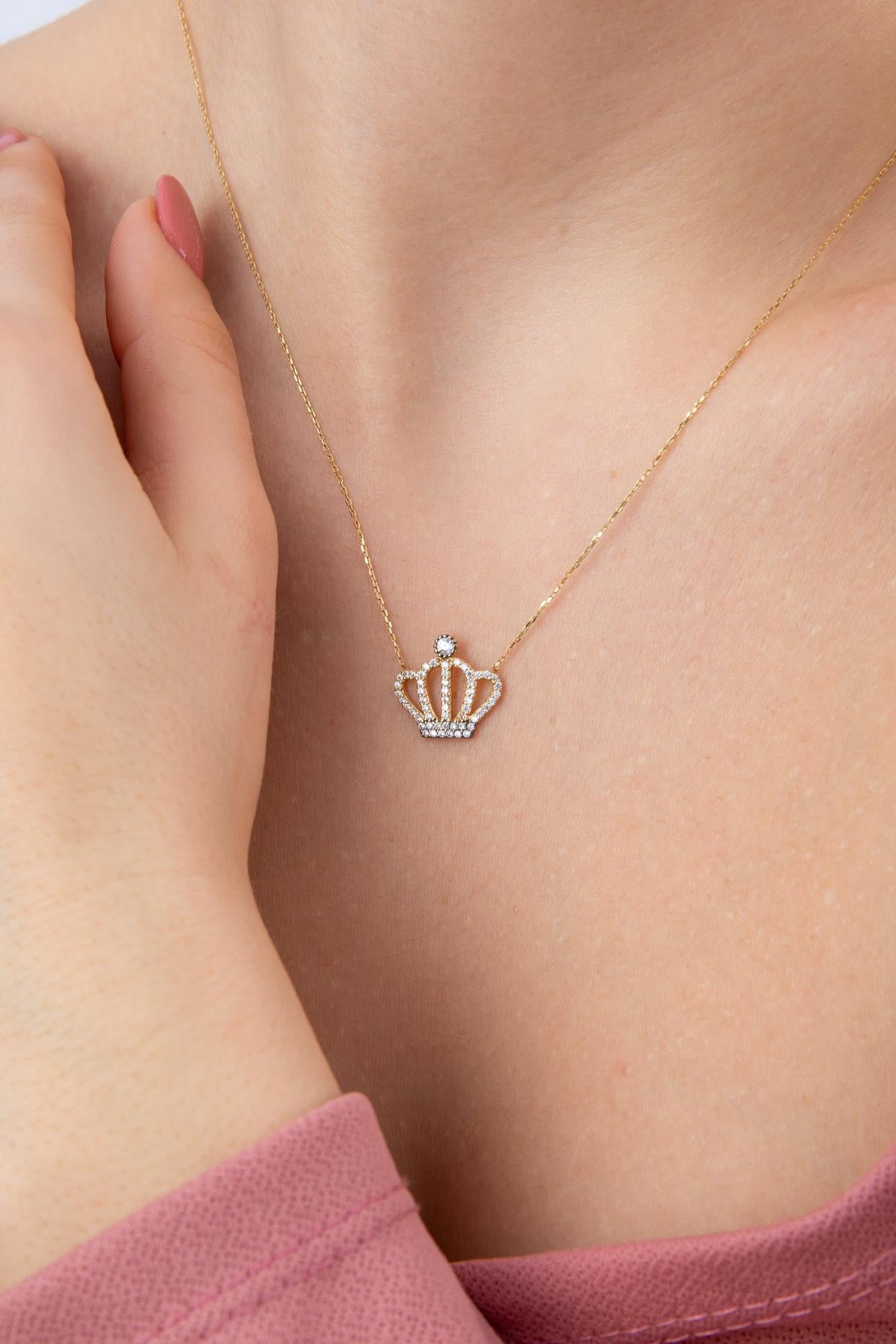 14K Gold Queen Crown Necklace