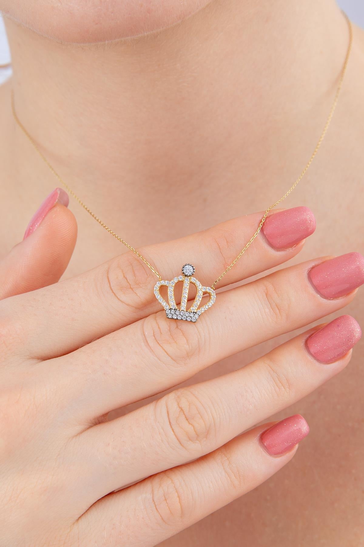 14K Gold Queen Crown Necklace