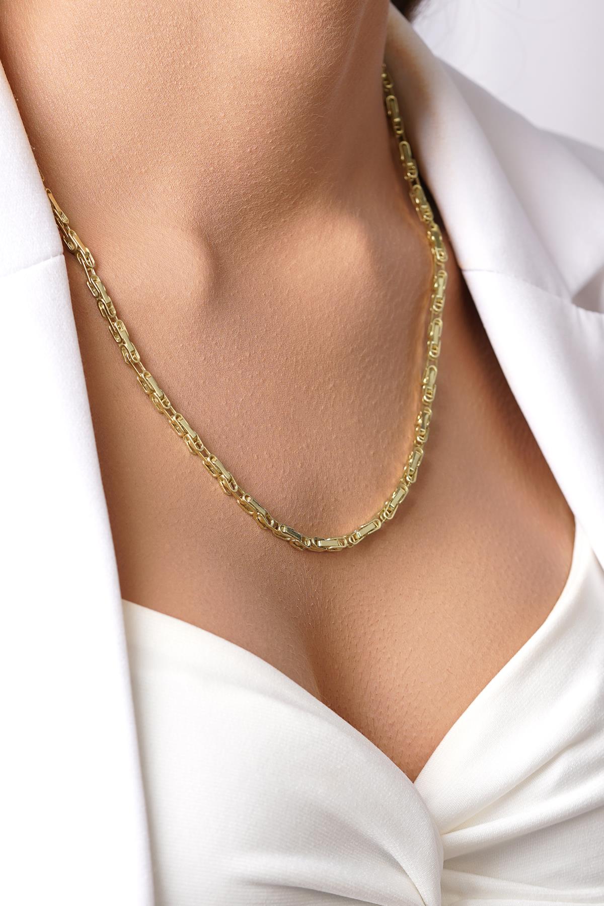 14K Gold Queen Link Statement Necklace