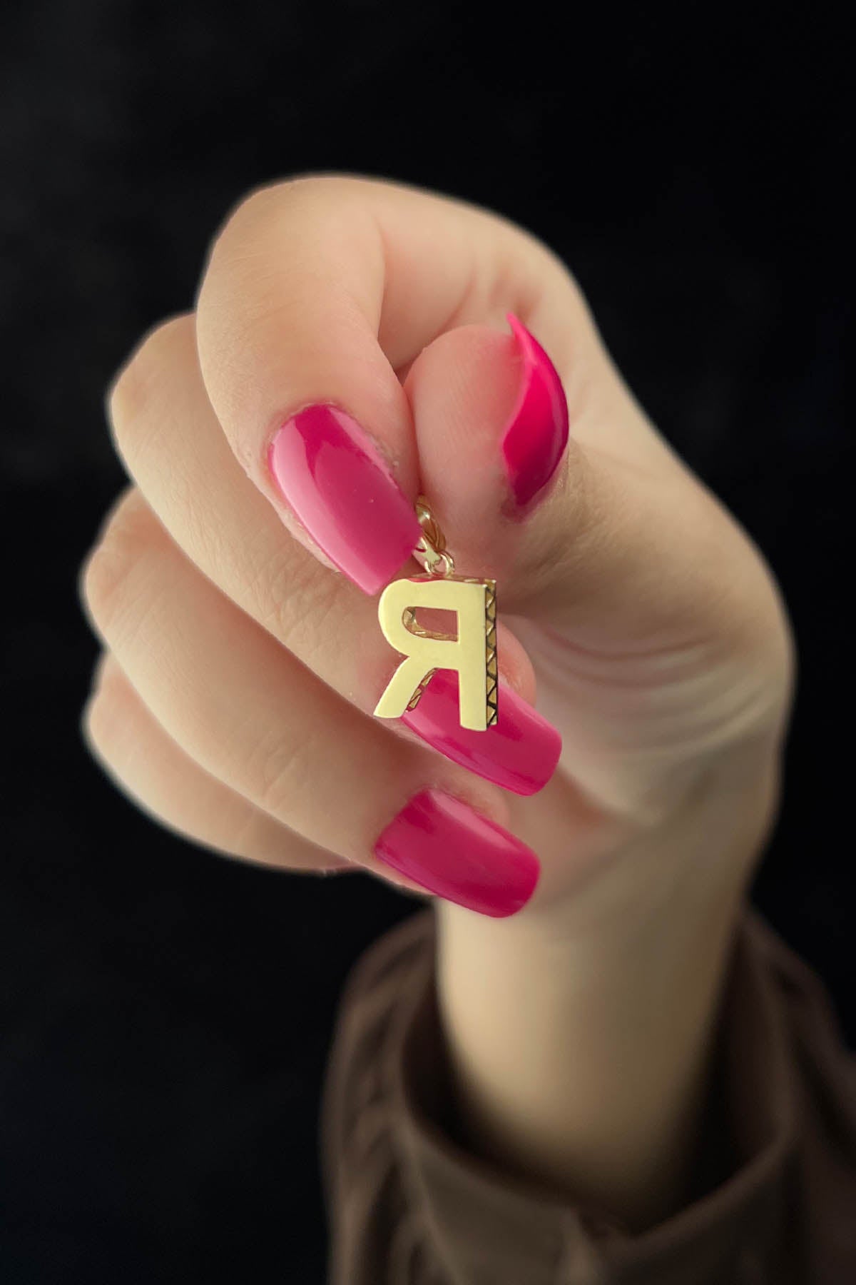 14K Gold R Letter Mini Shine Pendant