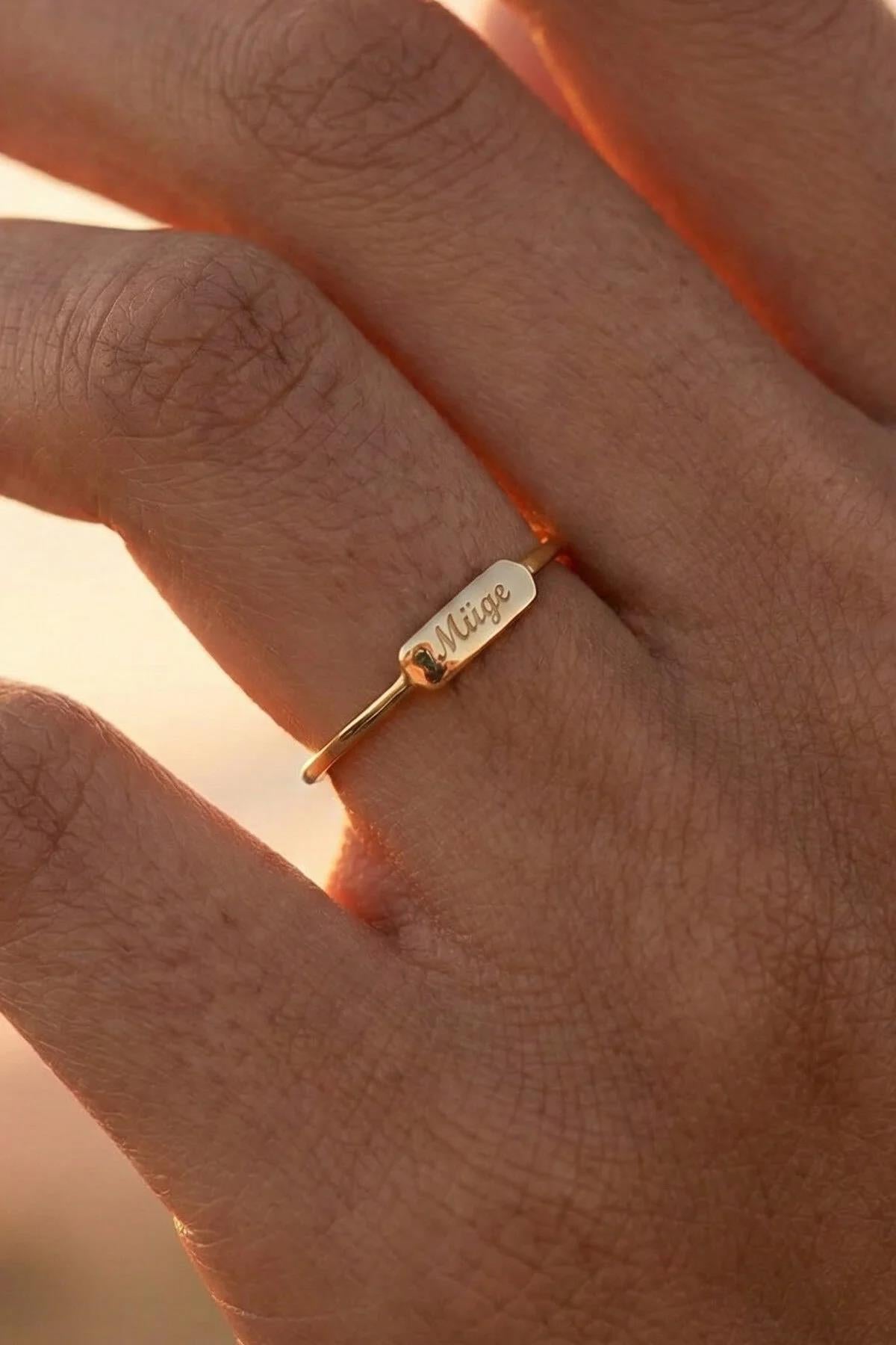 14K Gold Rectangle Bar Signet Ring