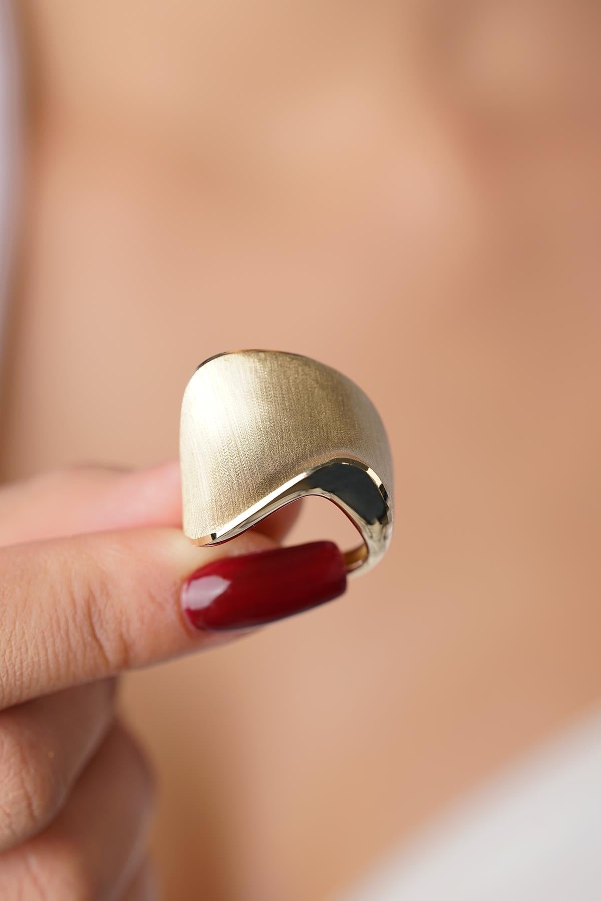 14K Gold Rina Minimalist Band Ring